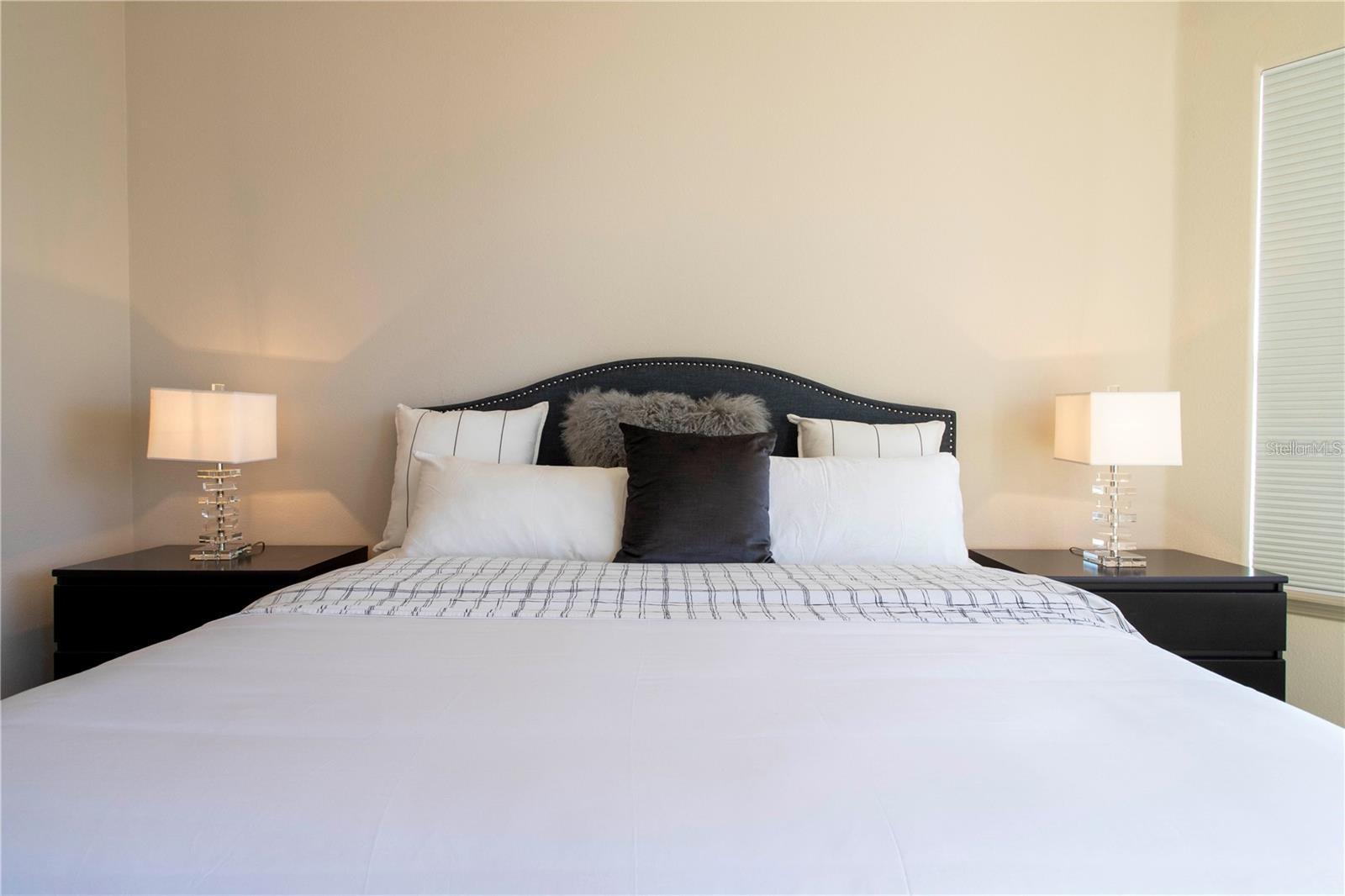 VIZCAYA PH 02 46/78 - Residential Lease