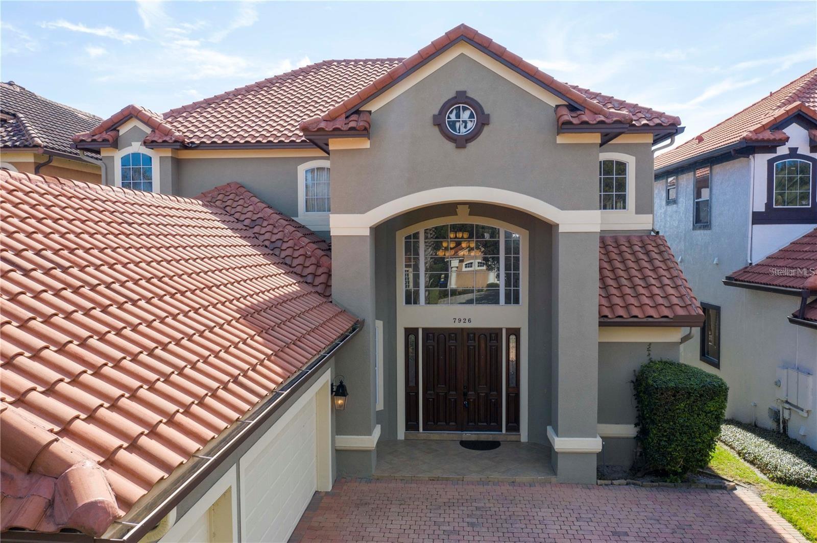 Stunning Lakefront Home for Rent in Vizcaya – Fully Furnished
Welcome to this exceptional tri-level home on the shores of Big Sand Lake in the exclusive, guard-gated Vizcaya community. Fully furnished and move-in ready, this spacious residence offers panoramic lake views, nightly theme park fireworks, and unforgettable sunsets.
Designed for comfort and entertaining, the main living level features wood flooring, a half bath, and an expansive kitchen with granite countertops, gas stove, stainless steel appliances including a double oven/convection microwave, and custom maple cabinetry. Downstairs, the lower level opens to an infinity-edge pool and spa and includes a media room, guest suite with spa-style bath, office space, and wet bar.
Upstairs, you’ll find a large loft, three additional bedrooms, and two full baths. Neutral tones and elegant architectural details provide a clean canvas for any décor.
Located in the heart of Dr. Phillips, Vizcaya offers resort-style amenities including a clubhouse, fitness center, tennis courts, community pool, tot lot, two dog parks, and lakeside walking paths. Just steps from renowned “Restaurant Row” and top-tier shopping, this award-winning community is one of Orlando’s most sought-after neighborhoods.