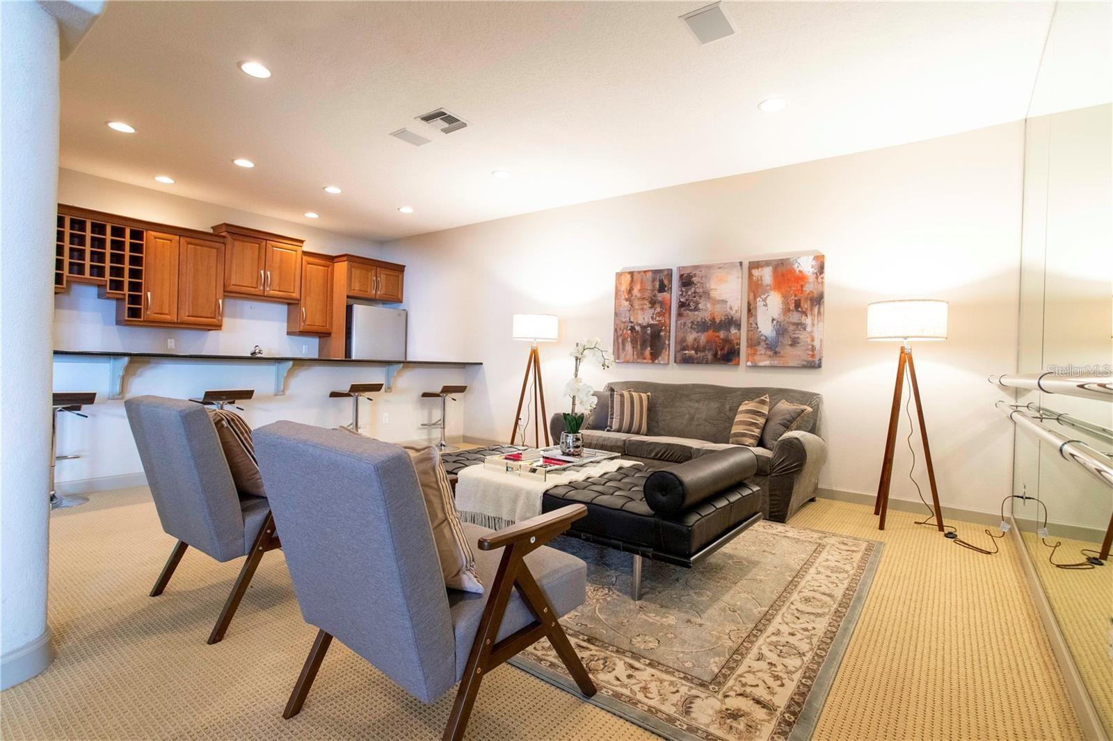 VIZCAYA PH 02 46/78 - Residential Lease
