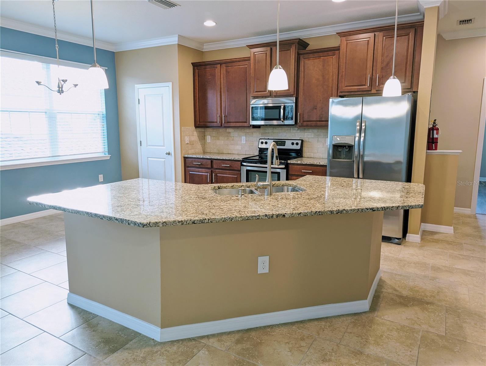 SOLEIL PH 41 - Residential Lease