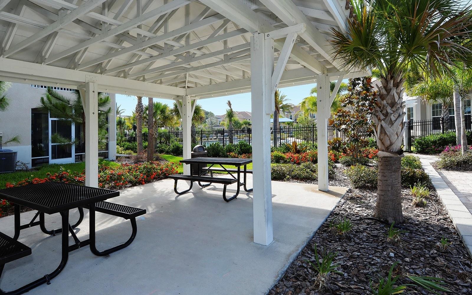 SOLEIL PH 41 - Residential Lease