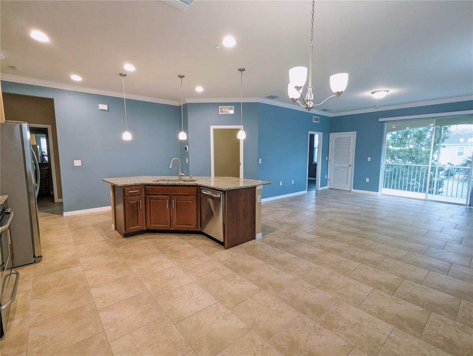 SOLEIL PH 41 - Residential Lease