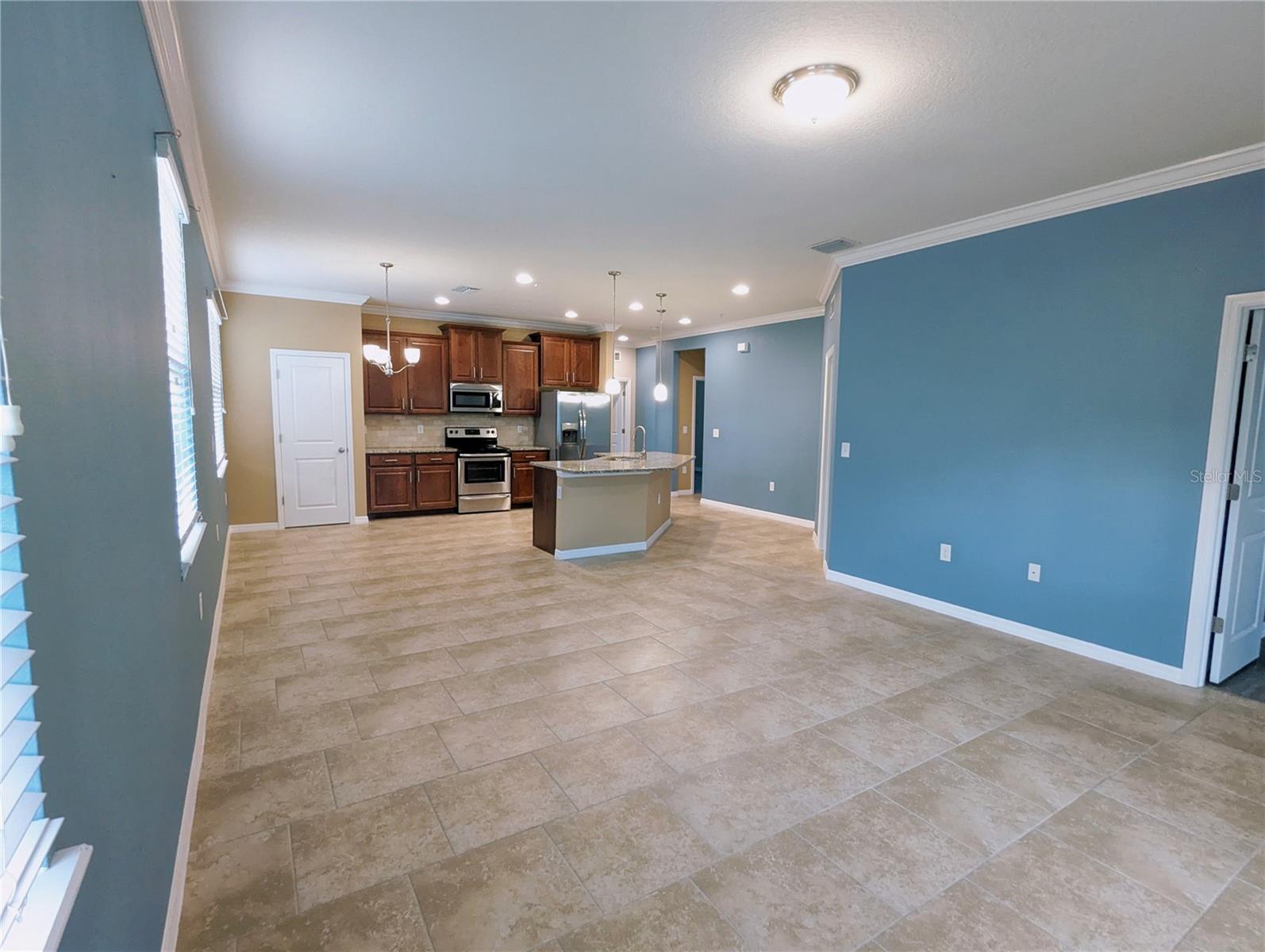 SOLEIL PH 41 - Residential Lease