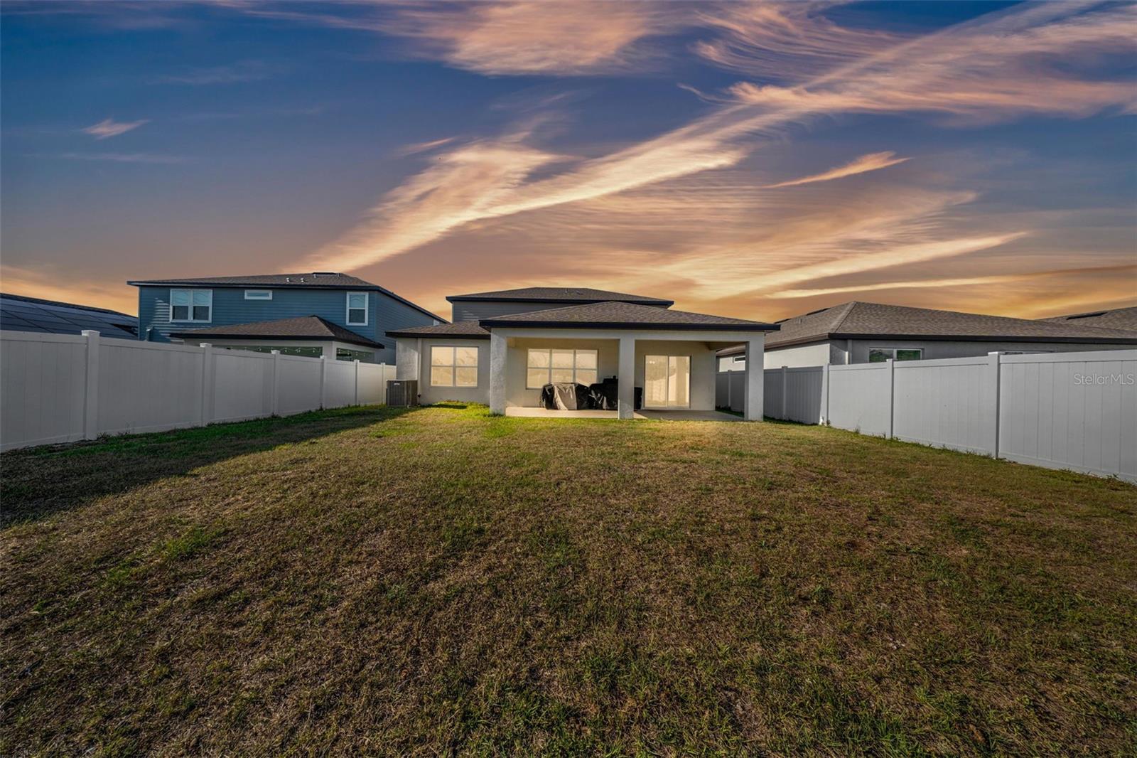 1009 GOLDEN SHINER AVENUE