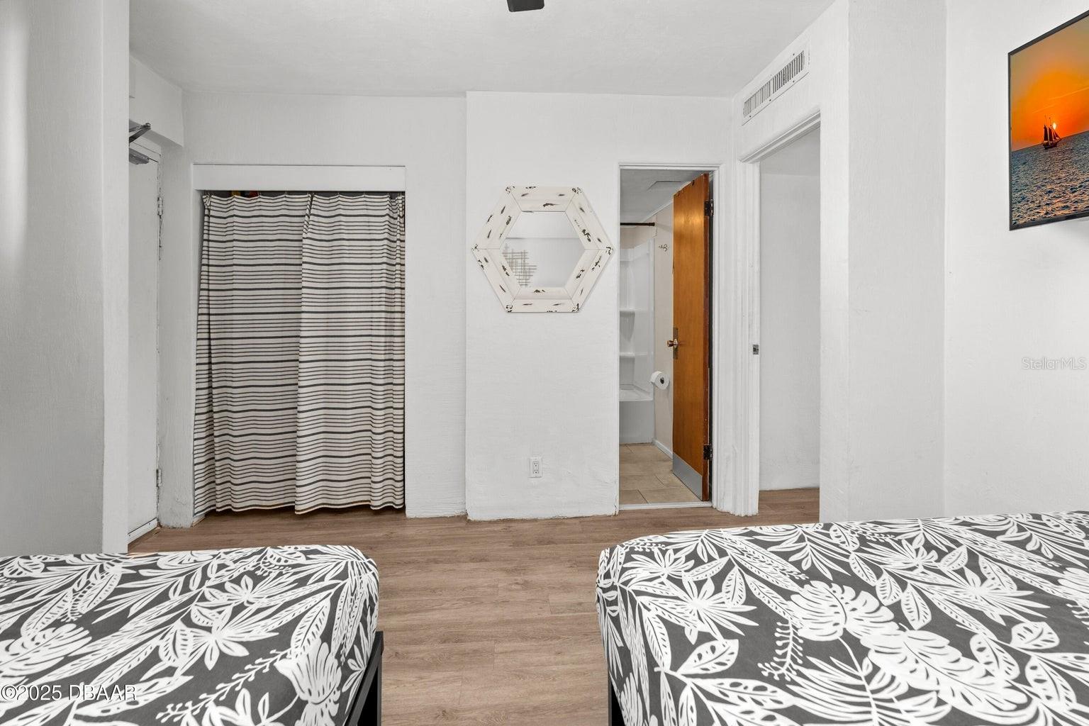 DAYTONA INN BEACH RESIDENCE - Residential