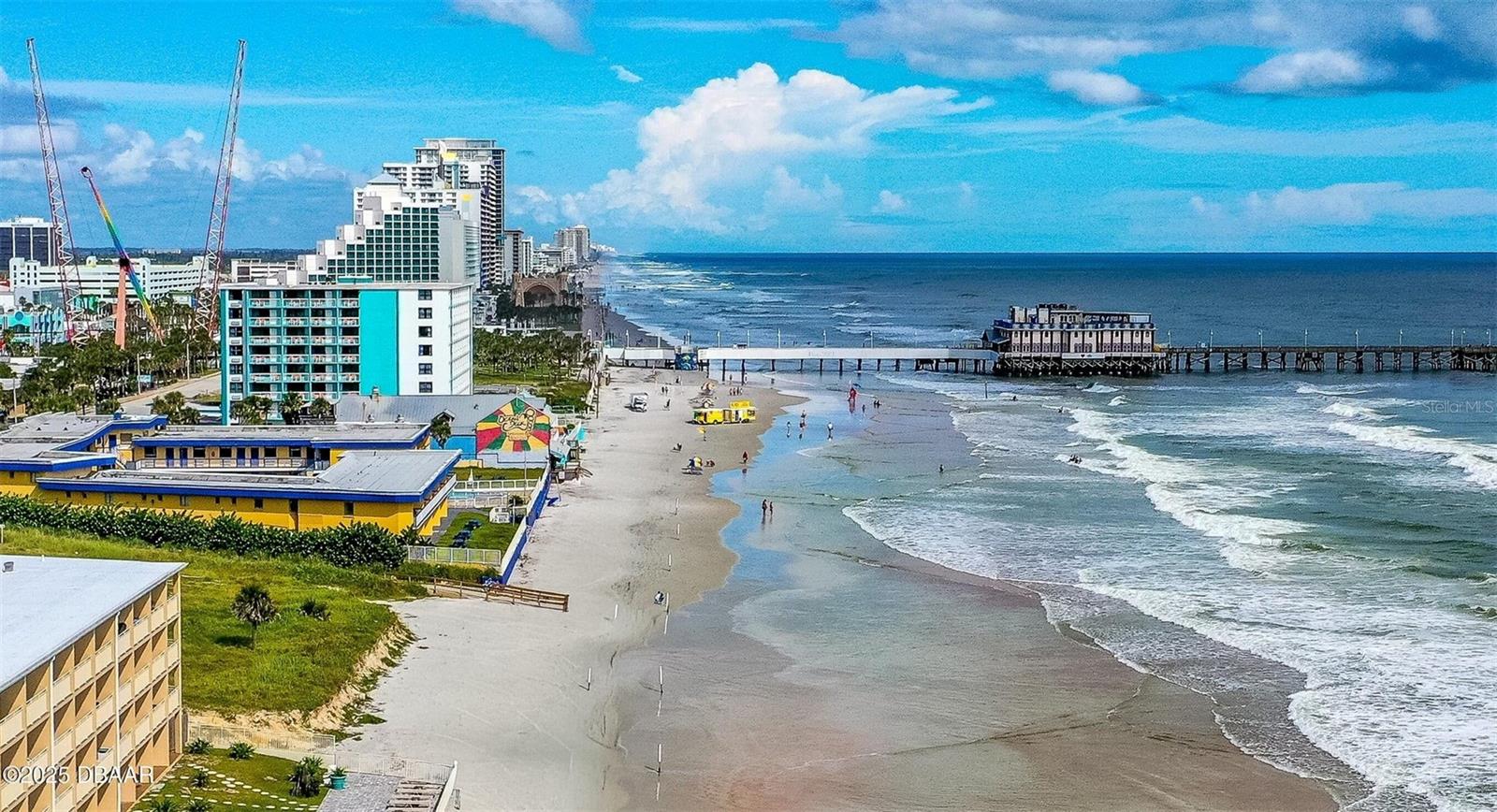 DAYTONA INN BEACH RESIDENCE - Residential