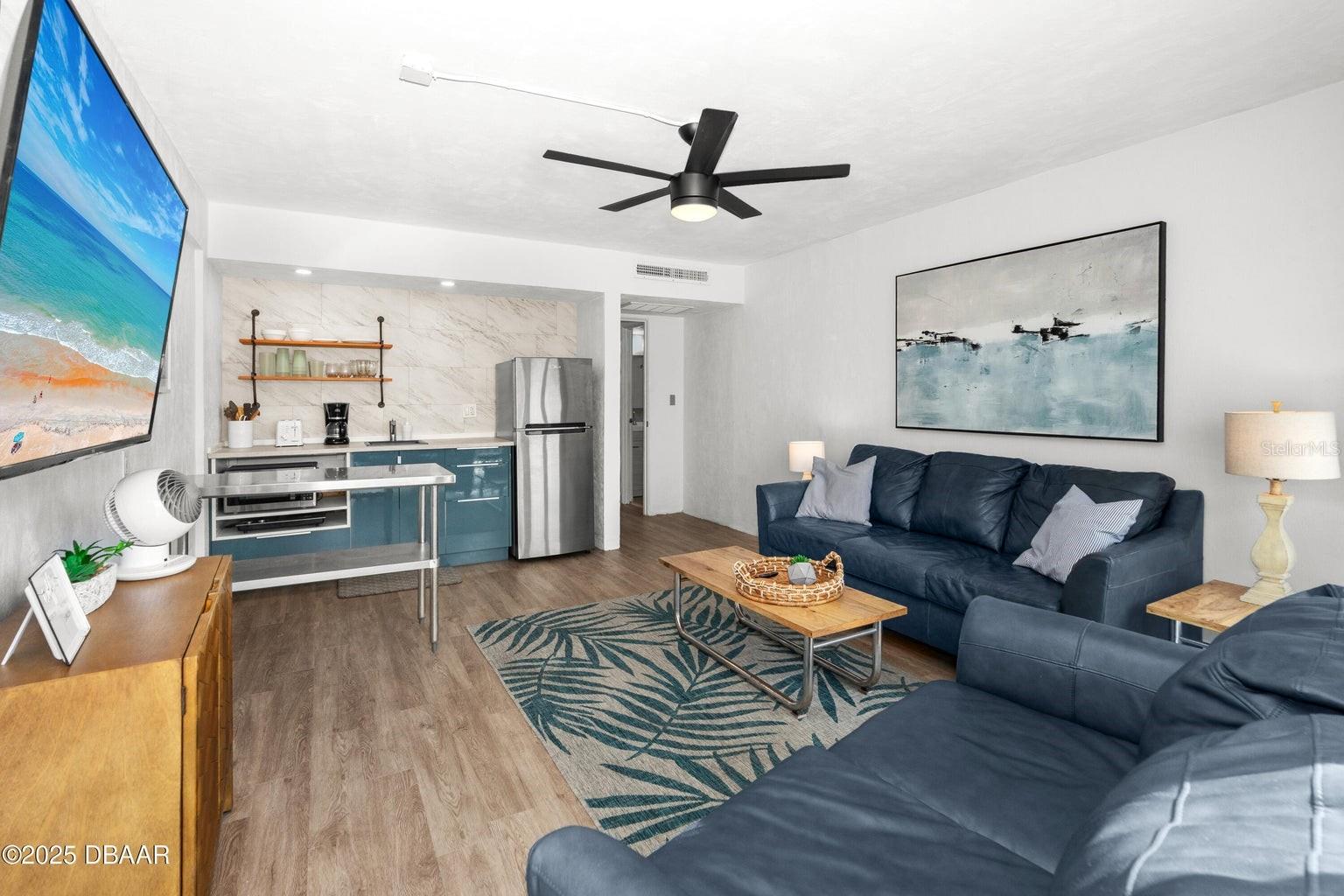 DAYTONA INN BEACH RESIDENCE - Residential