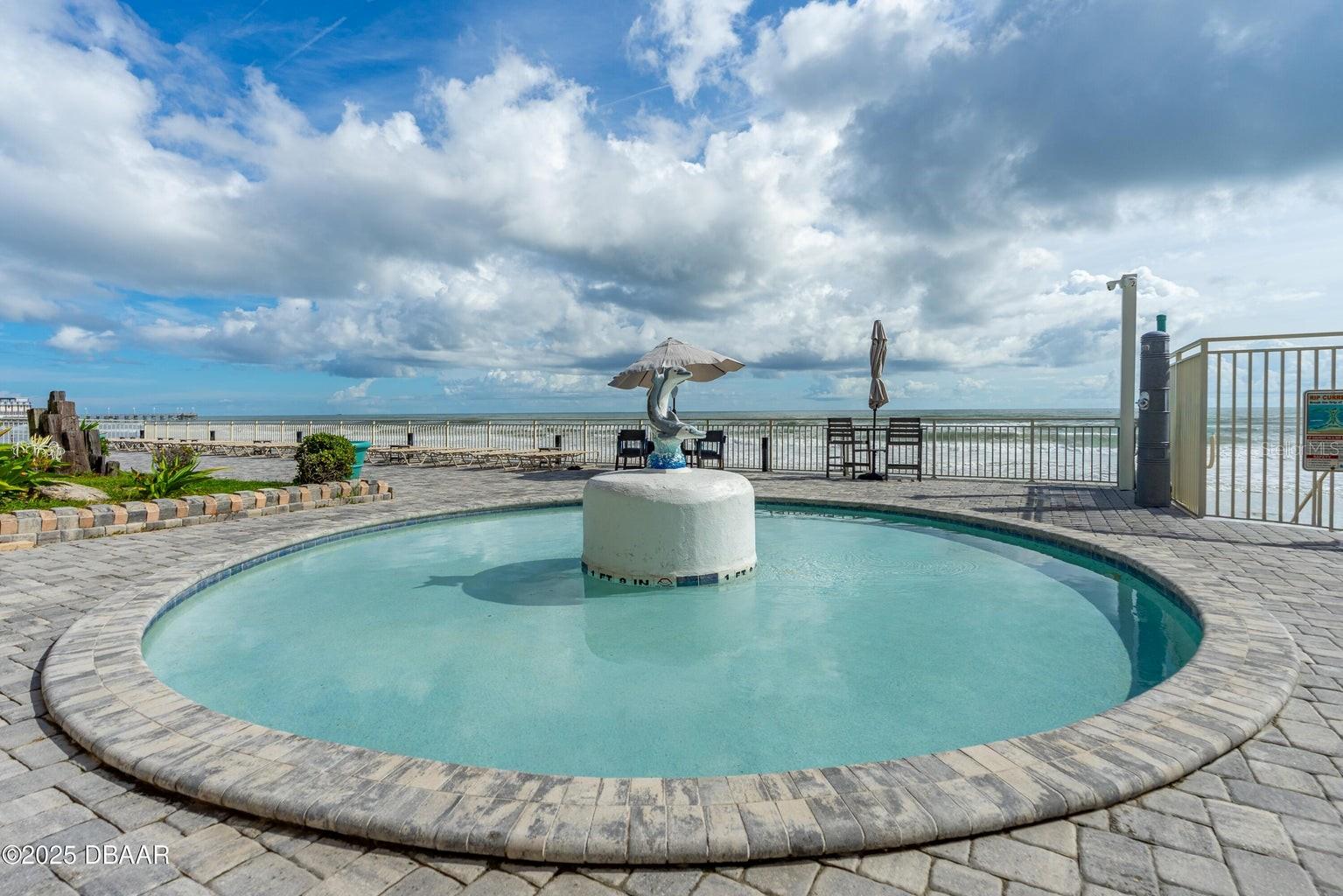 DAYTONA INN BEACH RESIDENCE - Residential