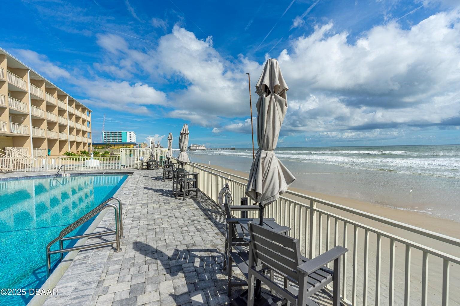 DAYTONA INN BEACH RESIDENCE - Residential
