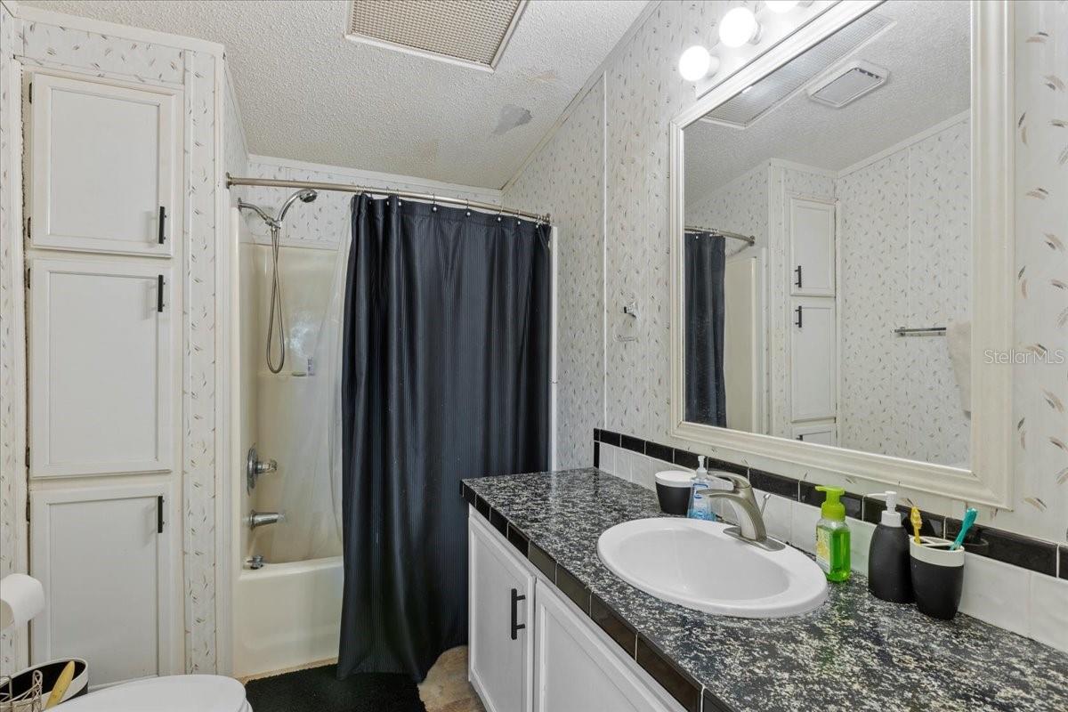TWO RIV ESTATE - Residential