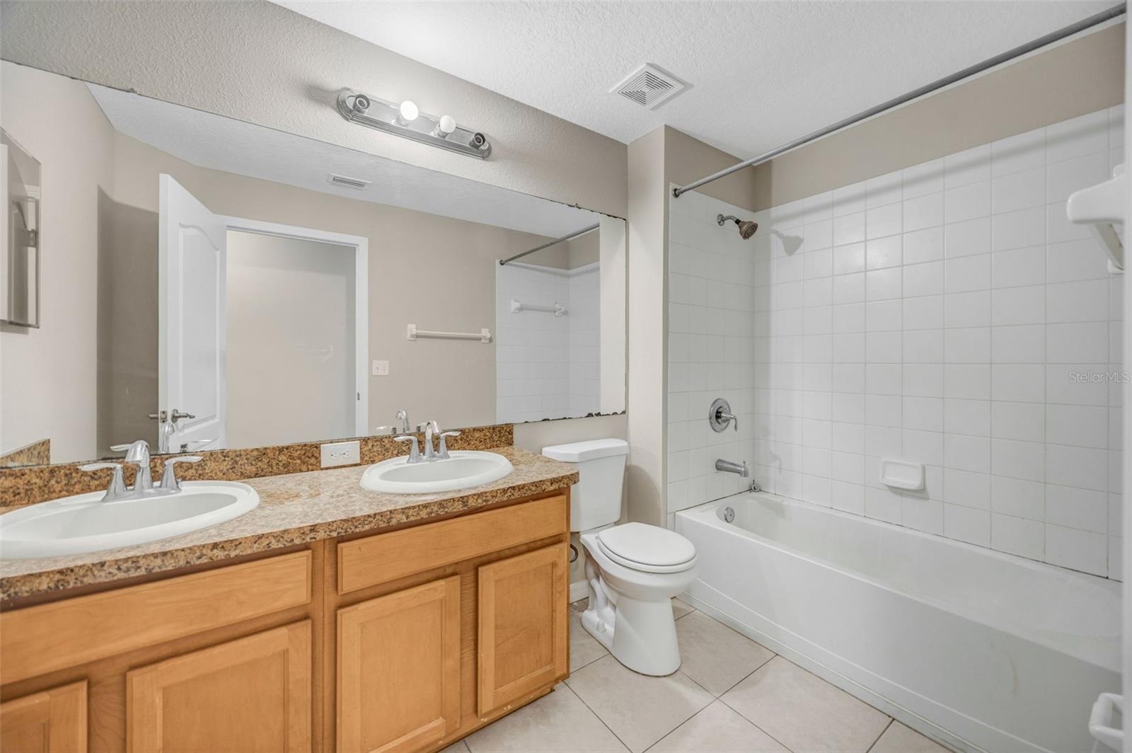 HAMPTON HILLS SOUTH PH 02 - Residential