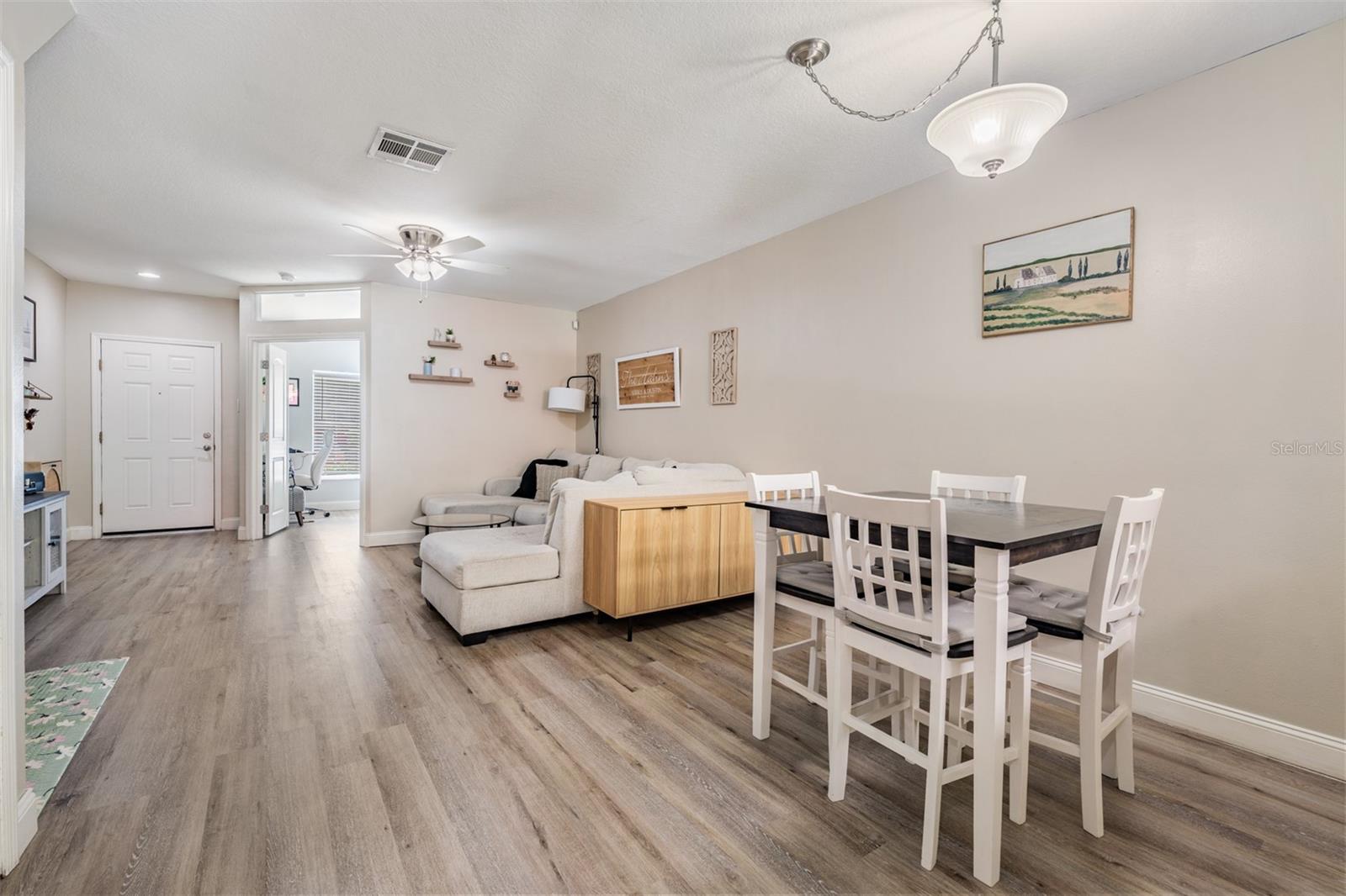 FISHHAWK RANCH TWNHMS PH - Residential