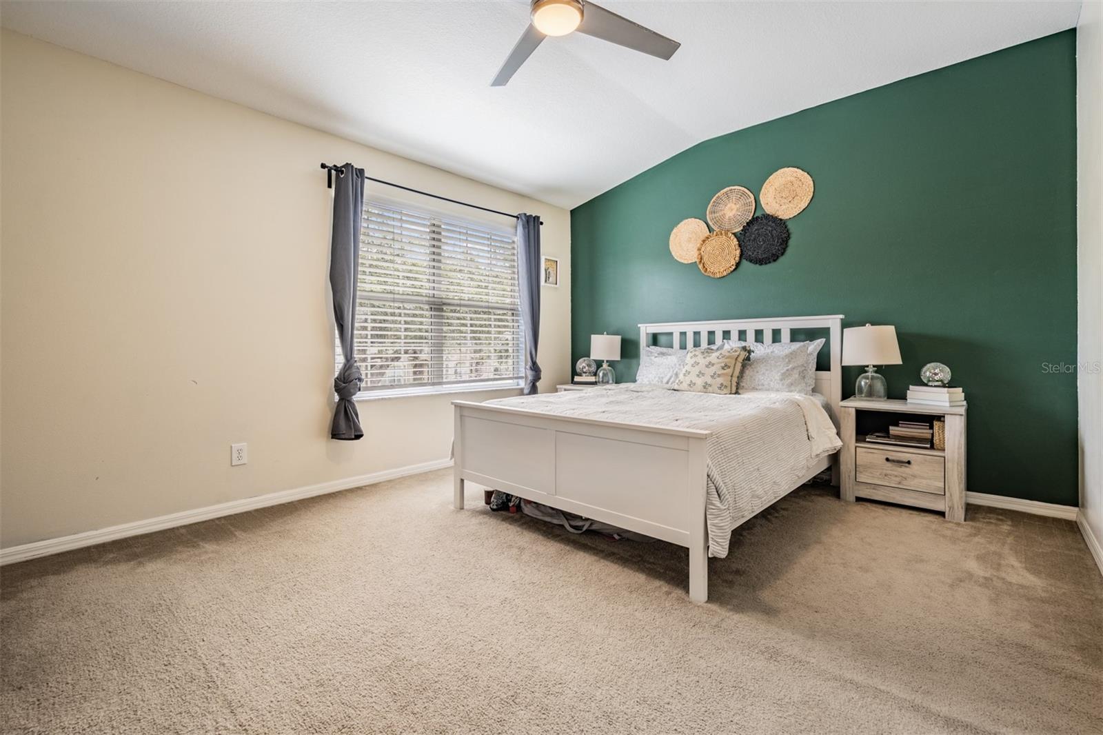 FISHHAWK RANCH TWNHMS PH - Residential