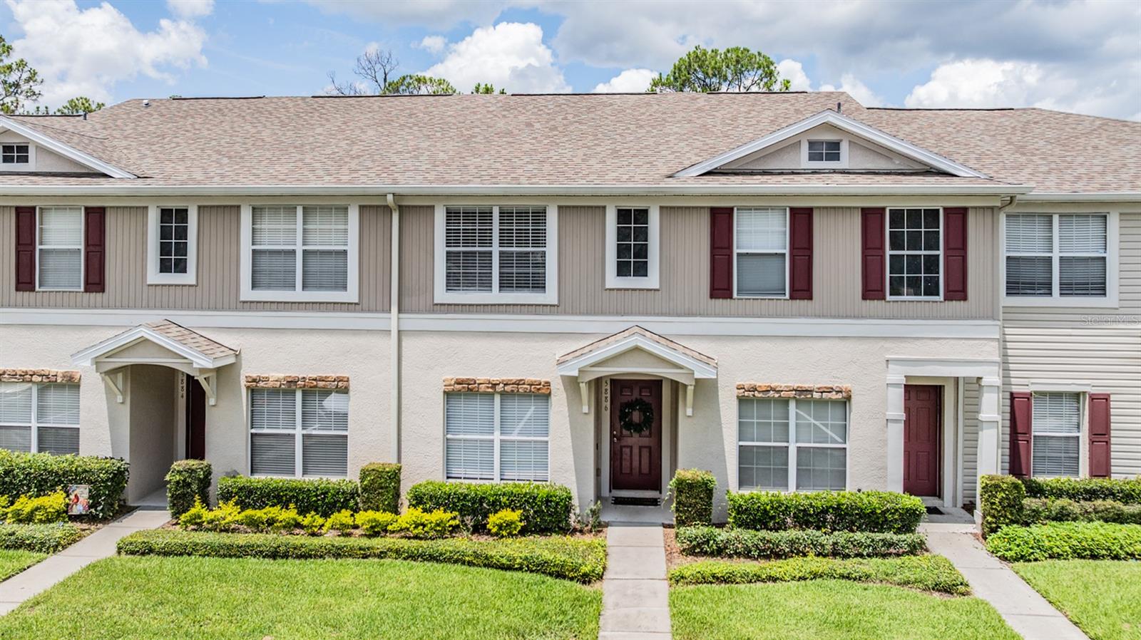 FISHHAWK RANCH TWNHMS PH - Residential