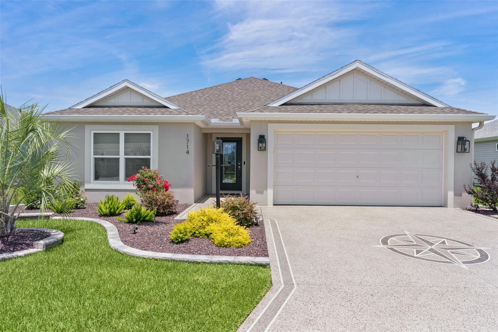 1714 MCMURTRIE LOOP