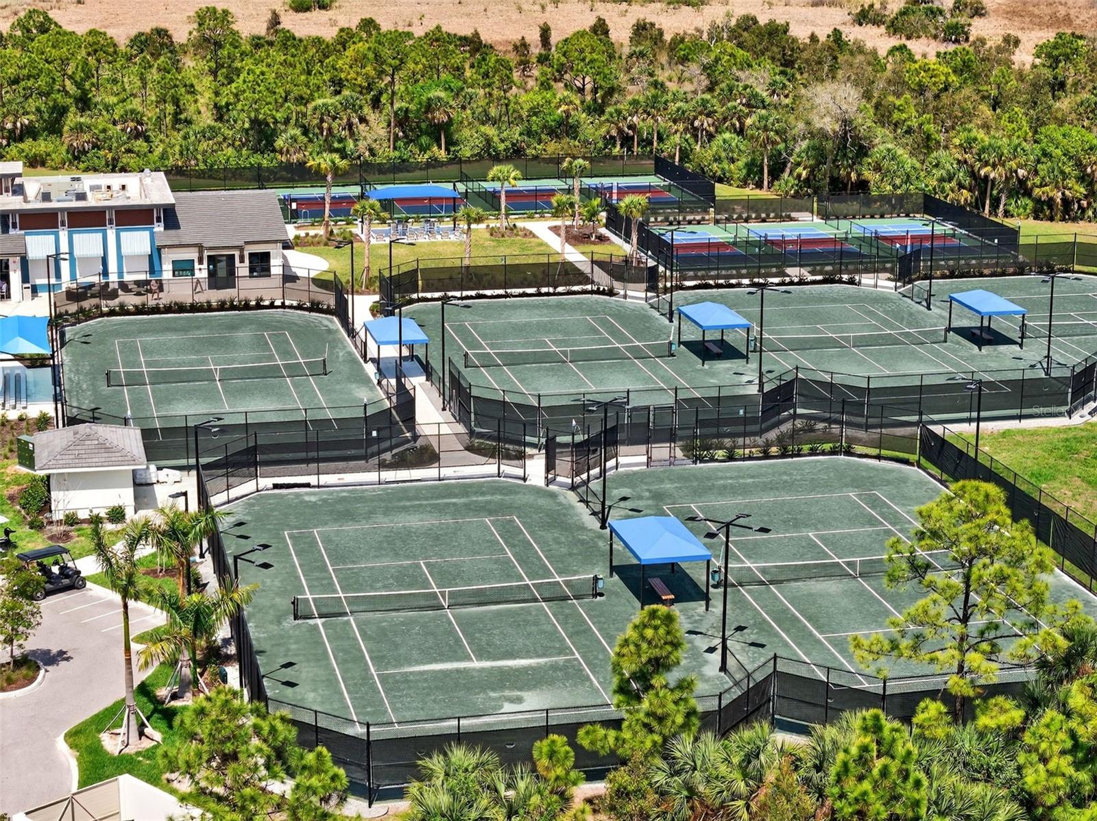 WELLEN PARK GOLF & COUNTRY CLUB - Residential