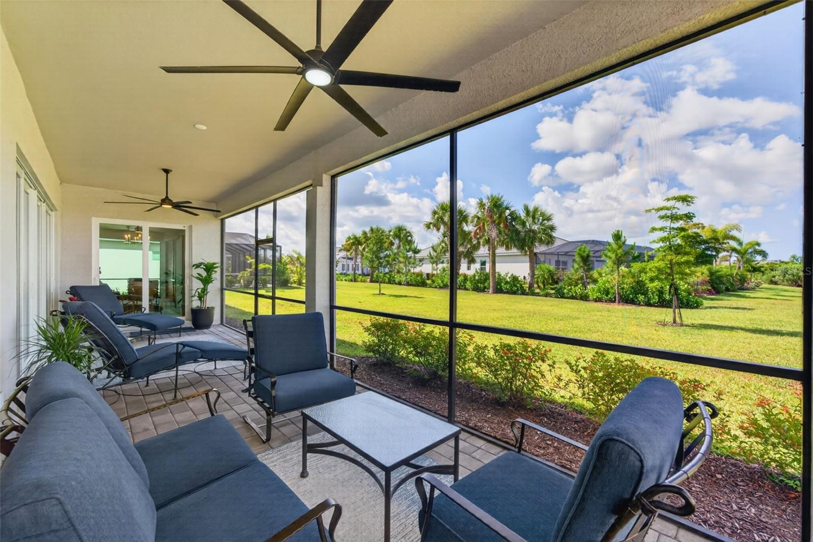 WELLEN PARK GOLF & COUNTRY CLUB - Residential