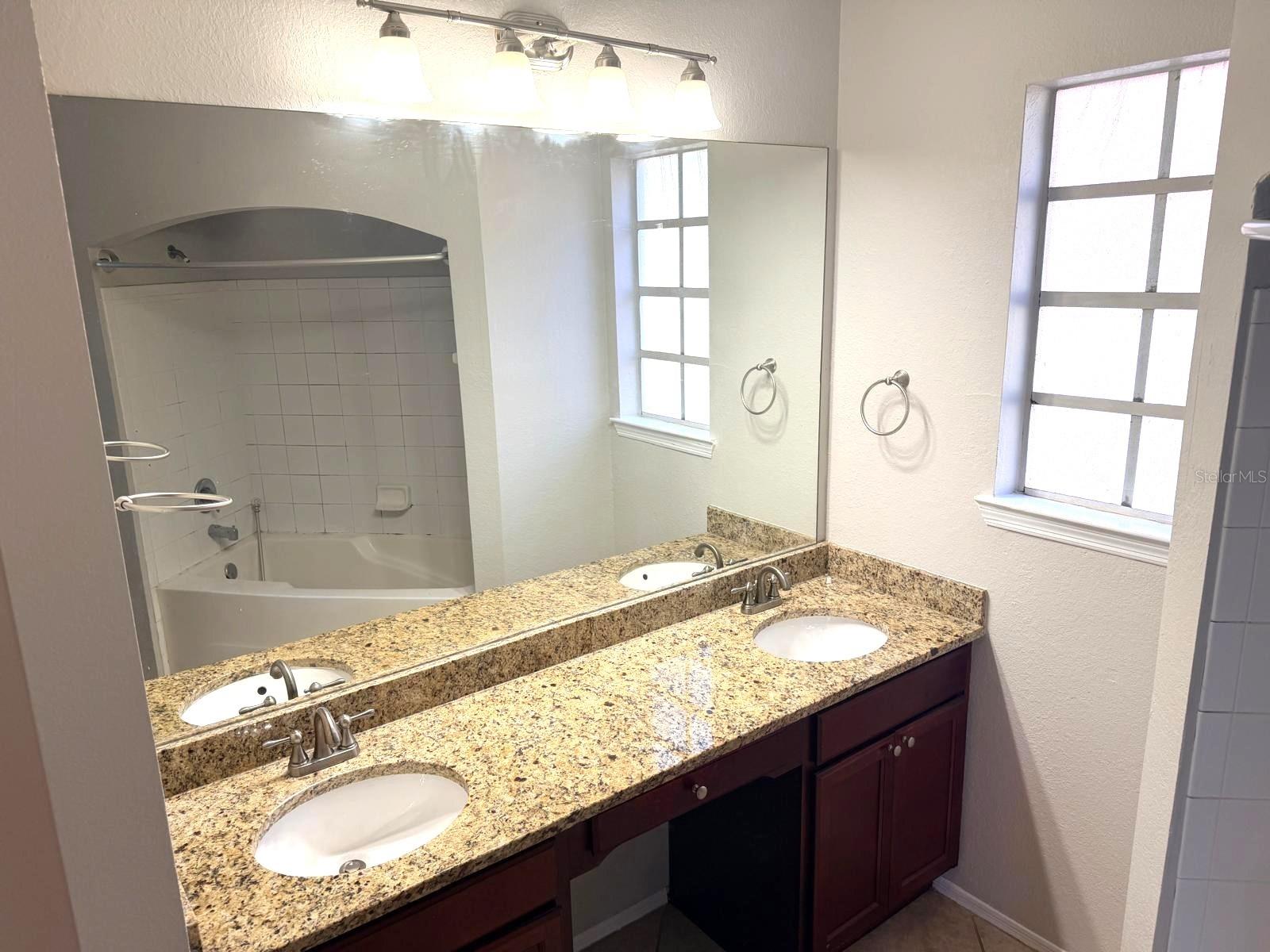 NOTTING HILL A CONDO - Residential Lease