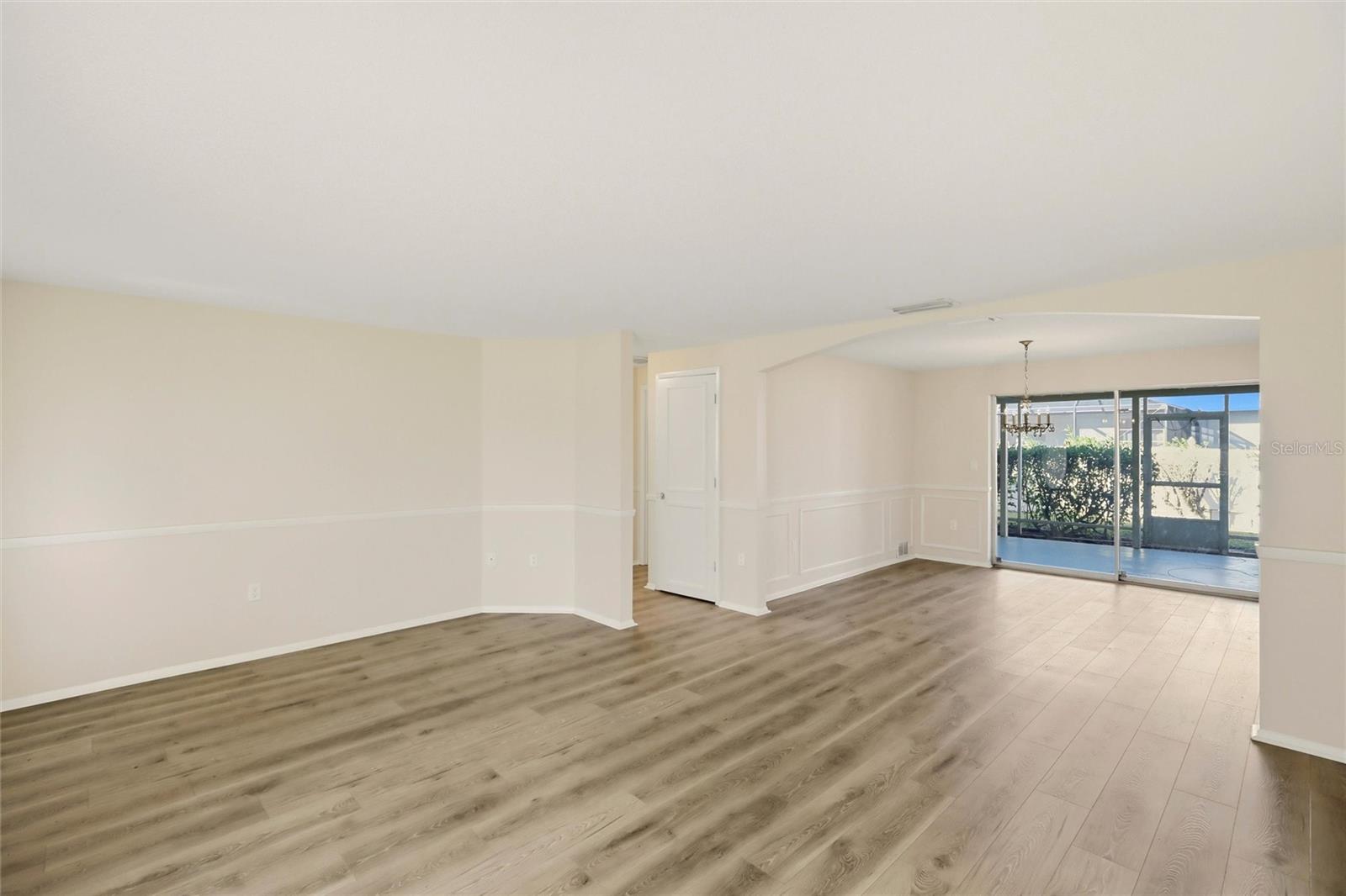 SOUTH VENICE - Residential