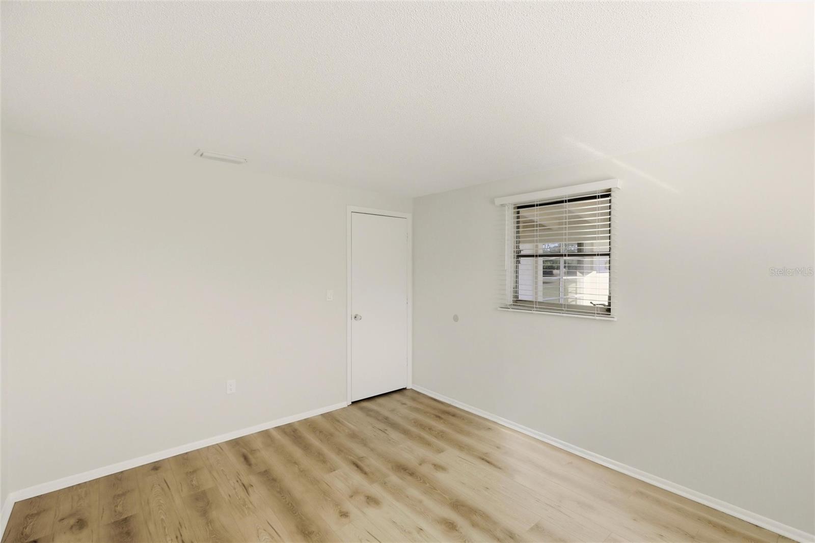 SOUTH VENICE - Residential