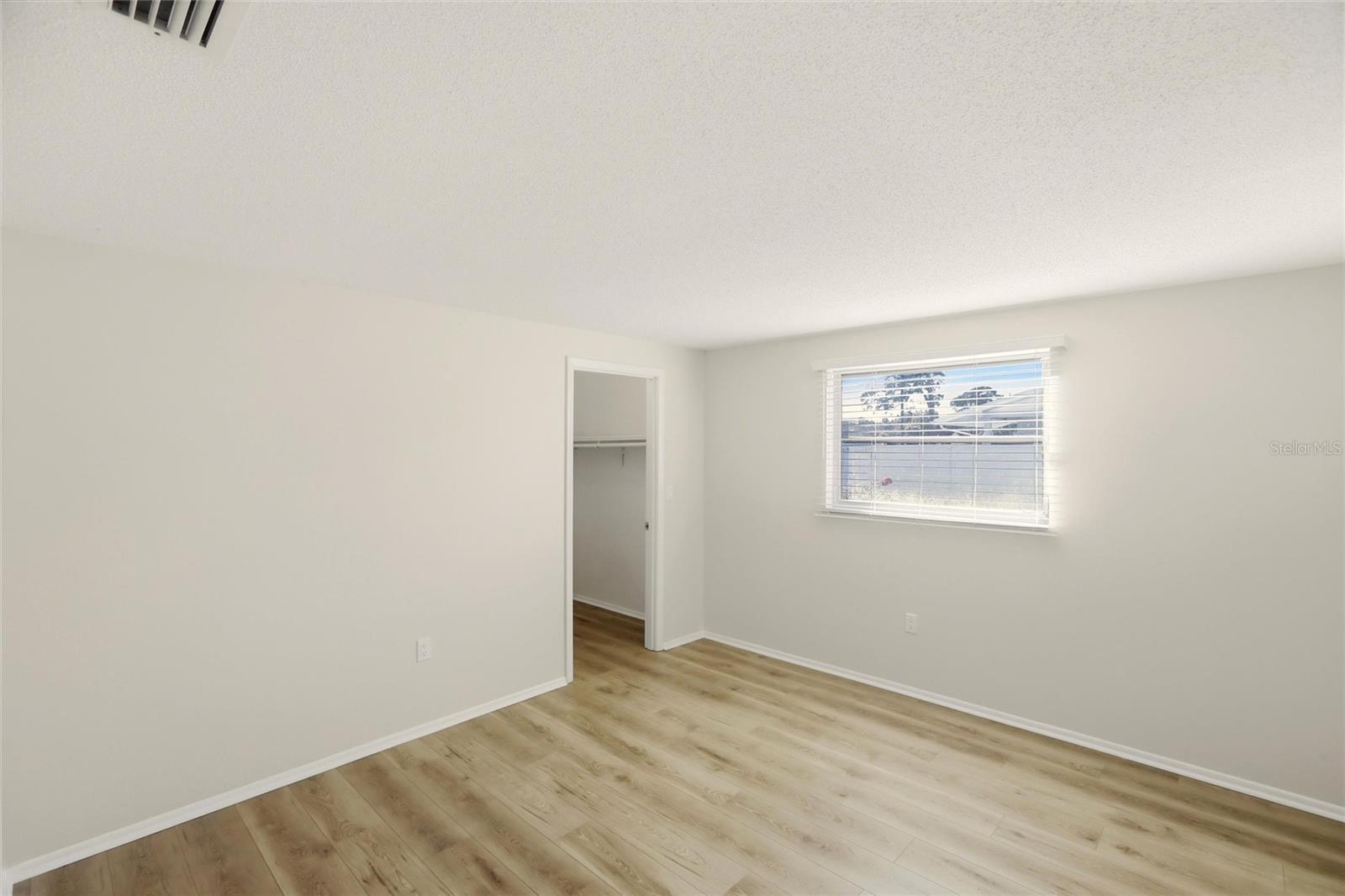 SOUTH VENICE - Residential