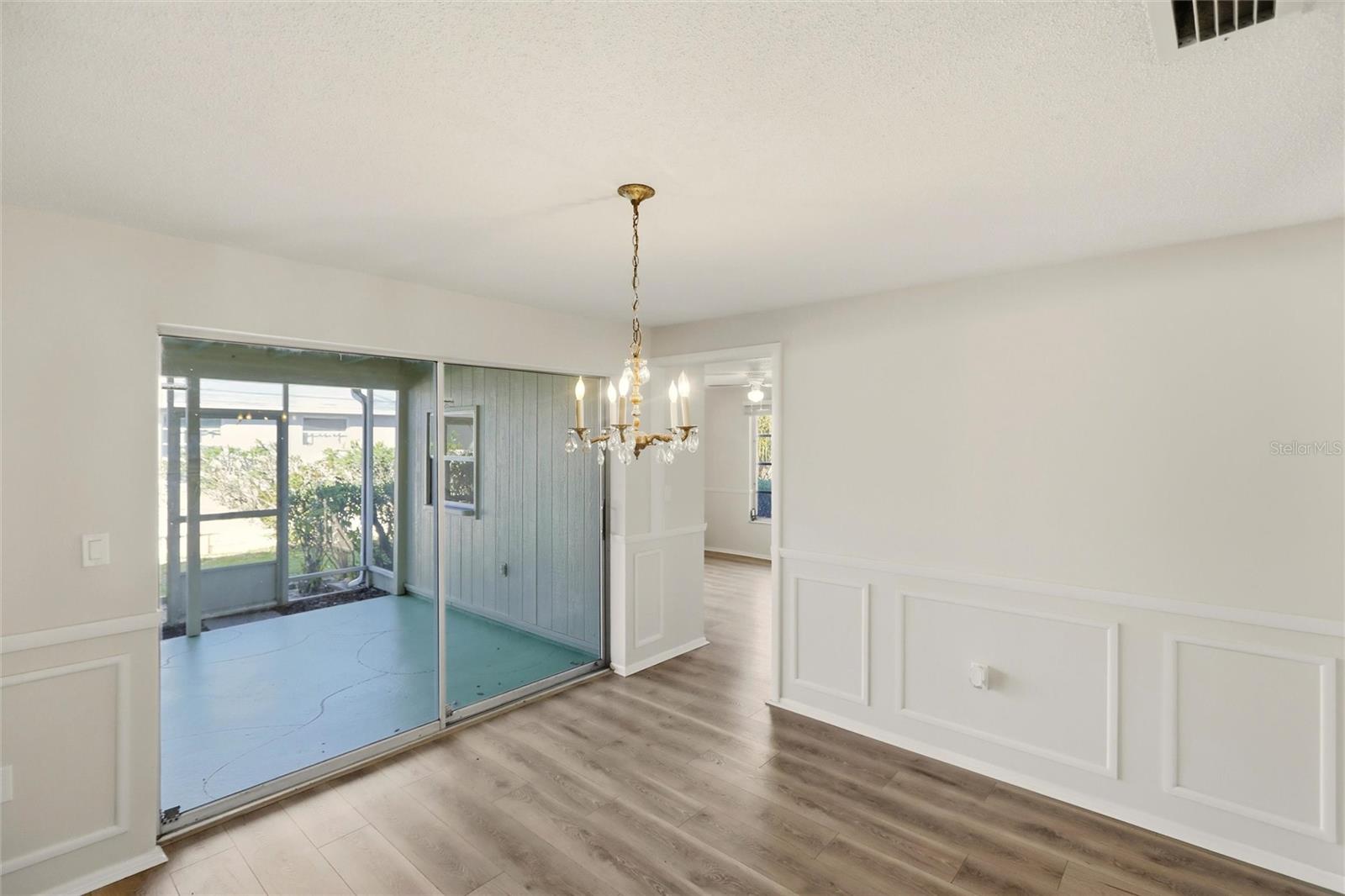 SOUTH VENICE - Residential