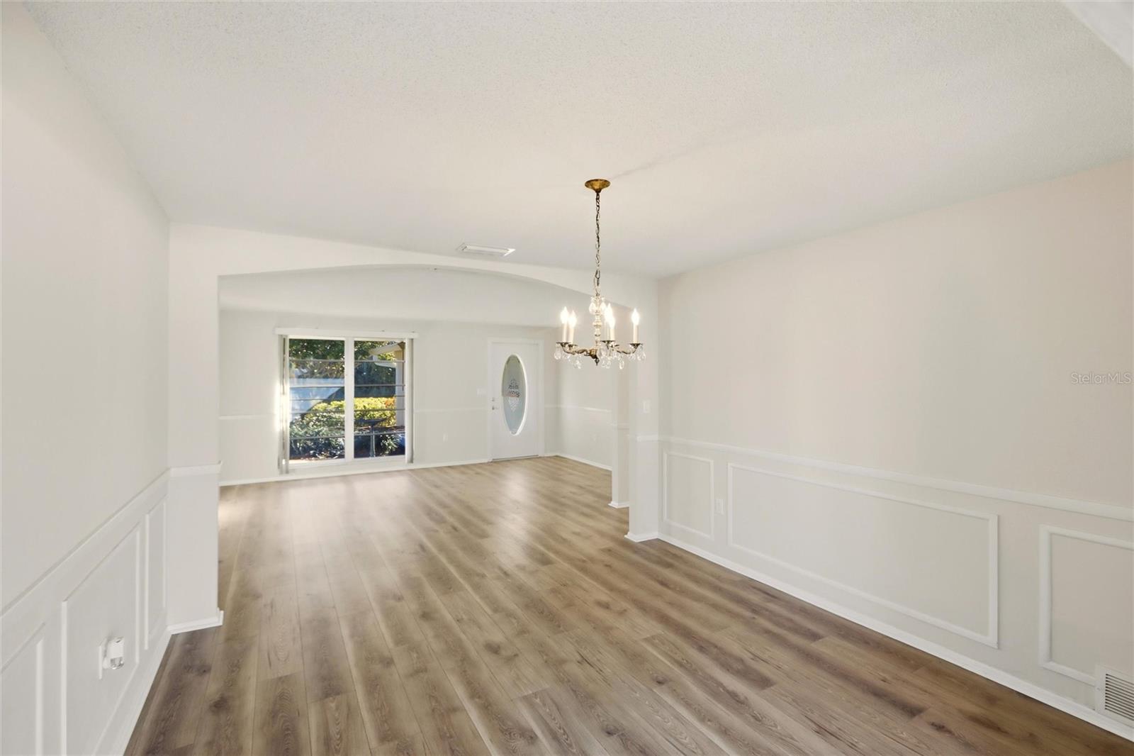 SOUTH VENICE - Residential