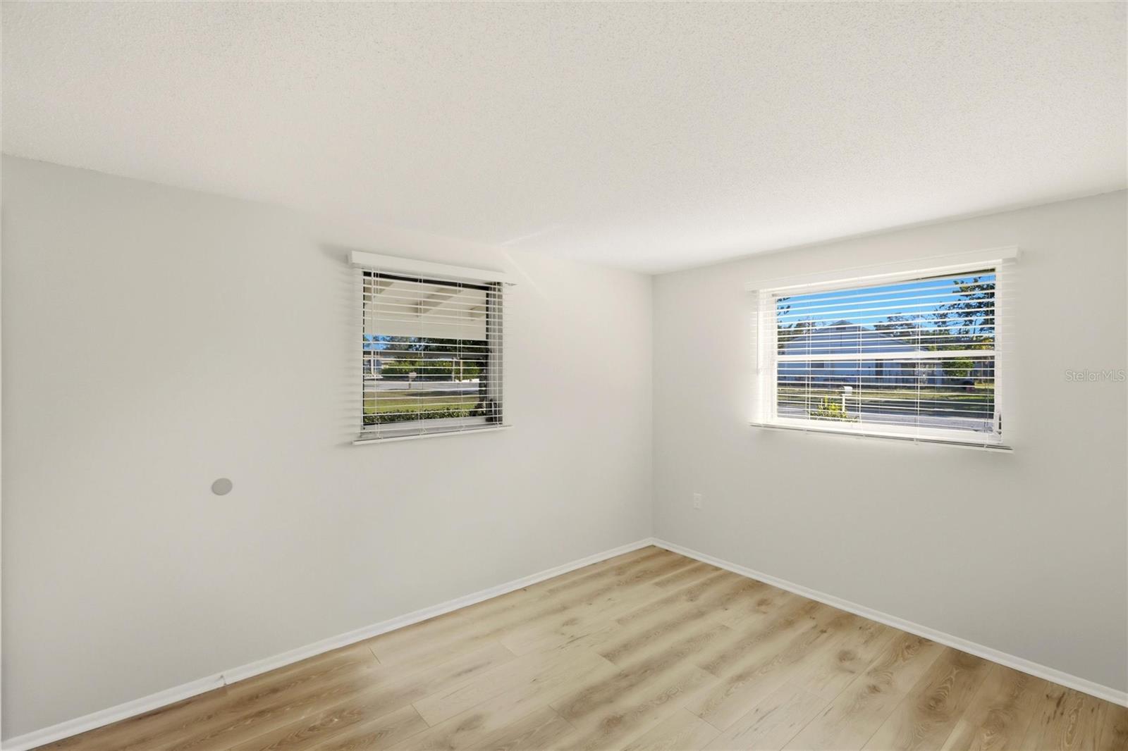 SOUTH VENICE - Residential