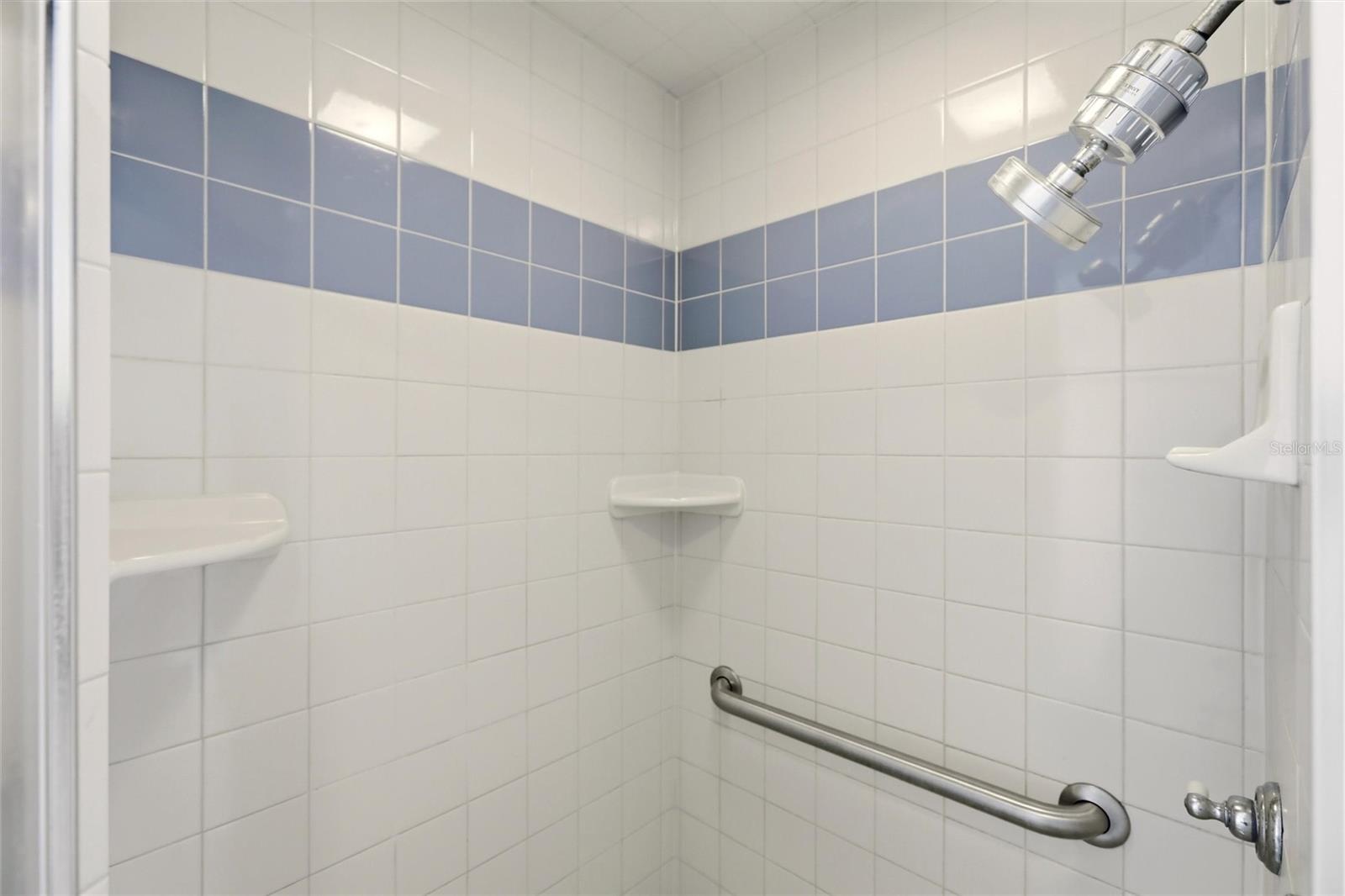 SOUTH VENICE - Residential