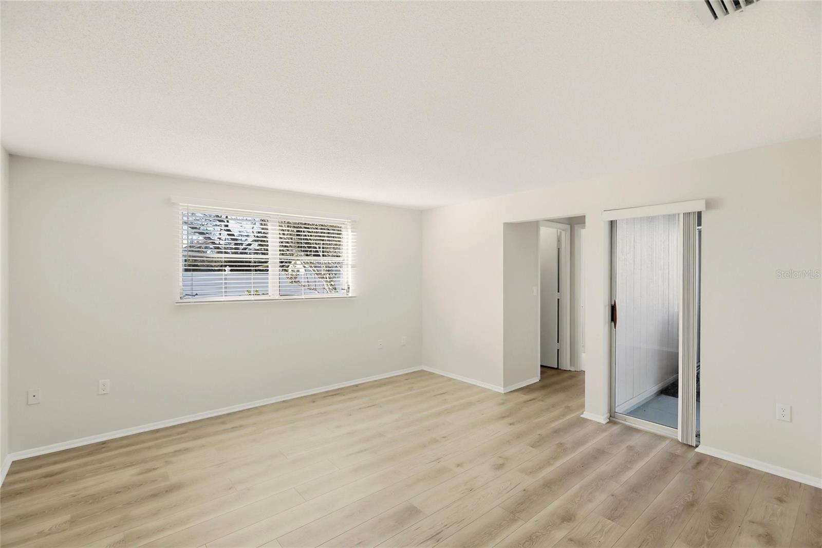 SOUTH VENICE - Residential