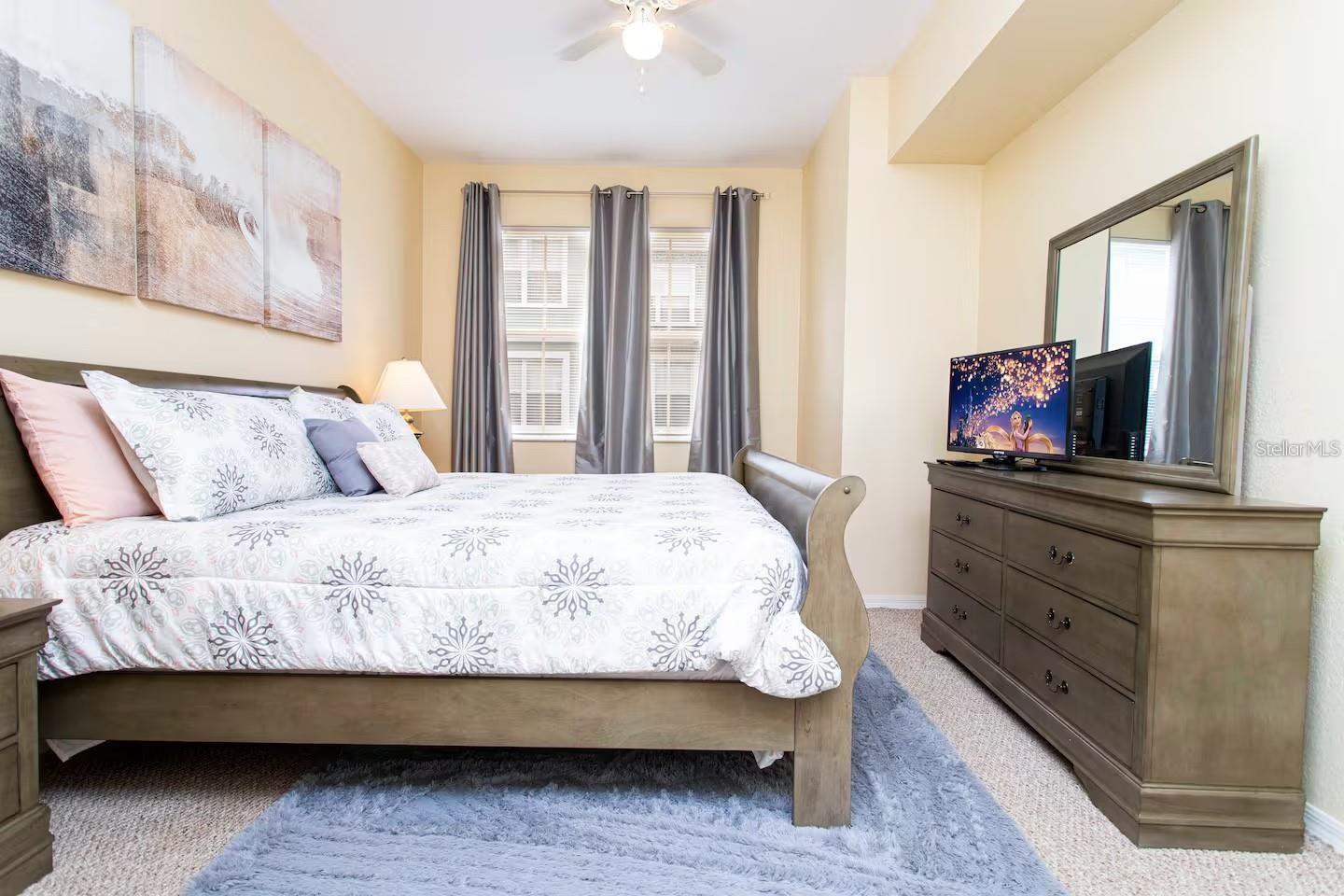 VENETIAN BAY VILLAGE CONDO PH 1 - Residential Lease