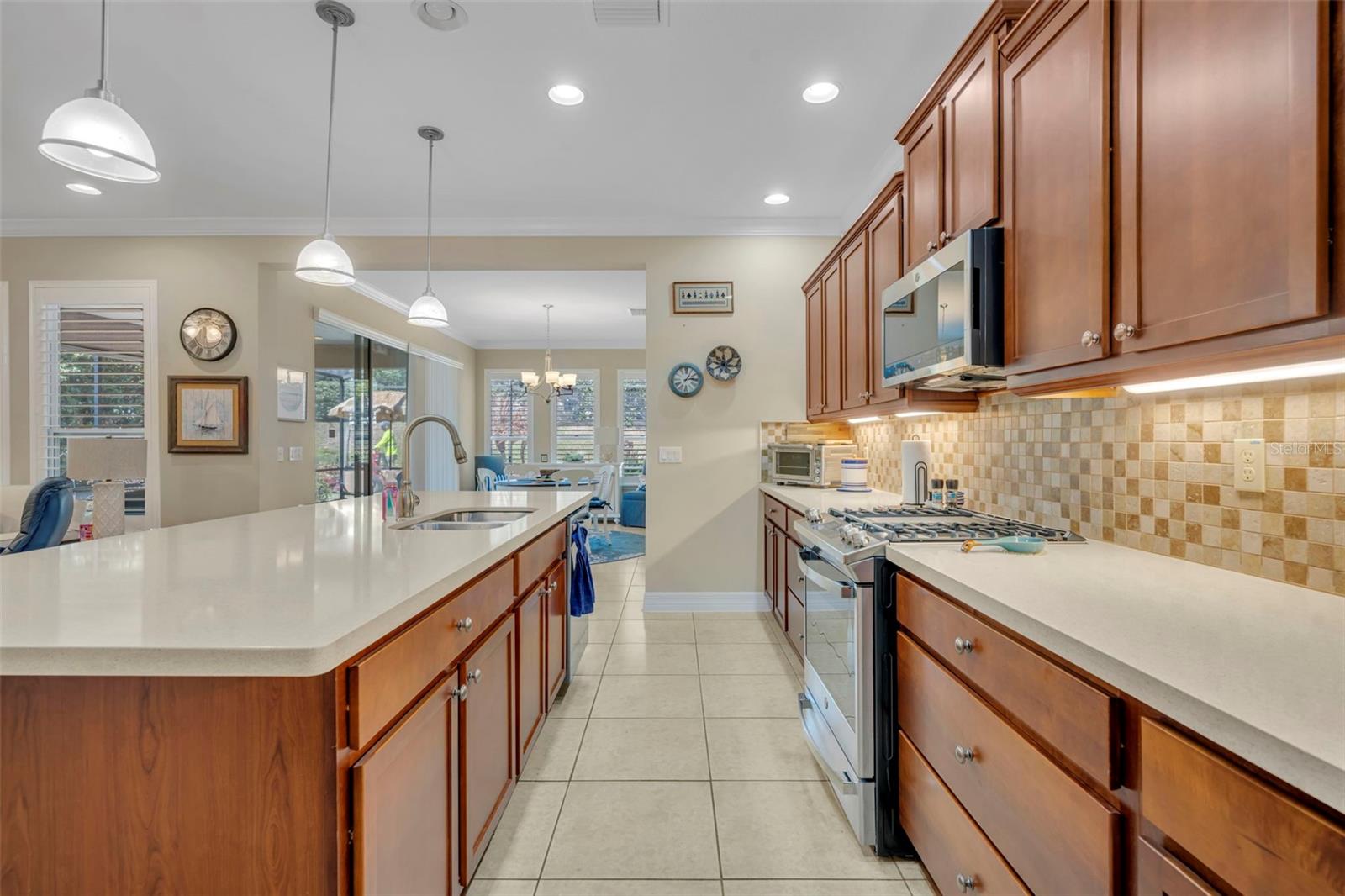 CASCADES/GROVELAND PH 1 - Residential