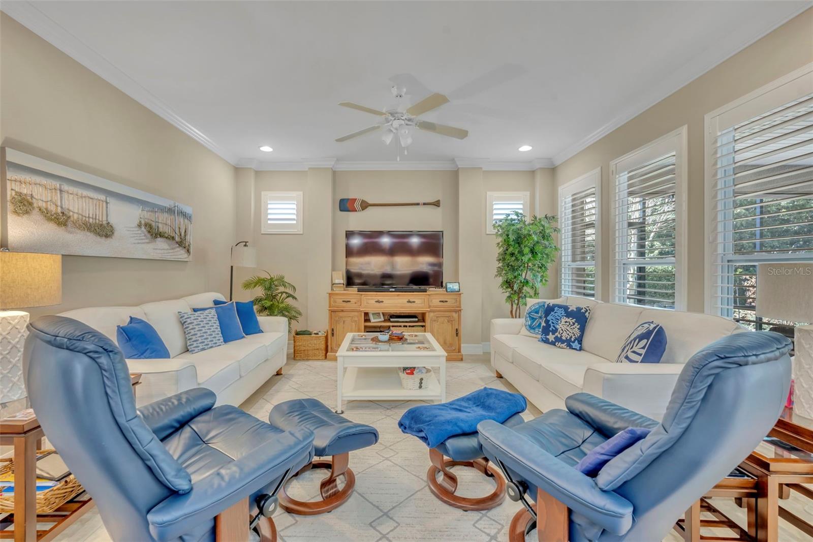 CASCADES/GROVELAND PH 1 - Residential