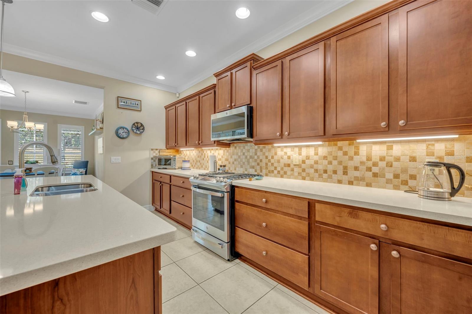 CASCADES/GROVELAND PH 1 - Residential