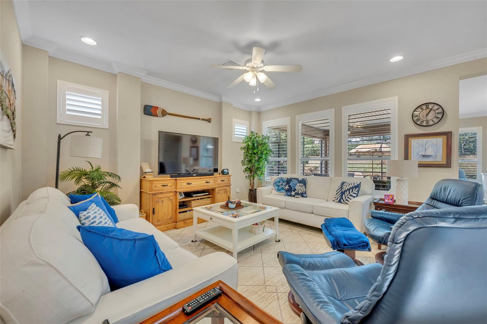 CASCADES/GROVELAND PH 1 - Residential