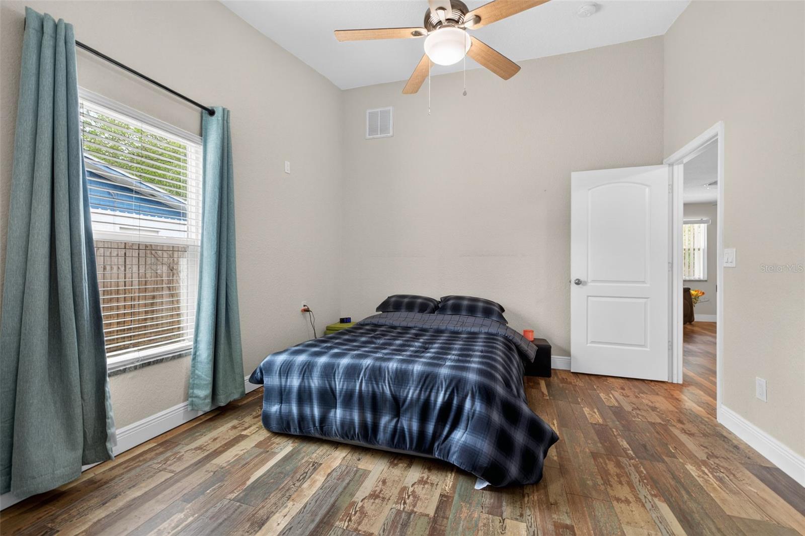 GARDEN CITY - Residential