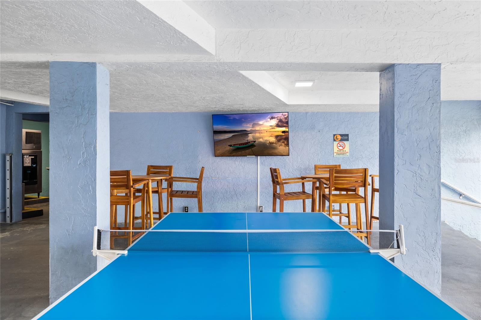 PELICAN POINTE ON CLEARWATER BEACH CONDO - Residential