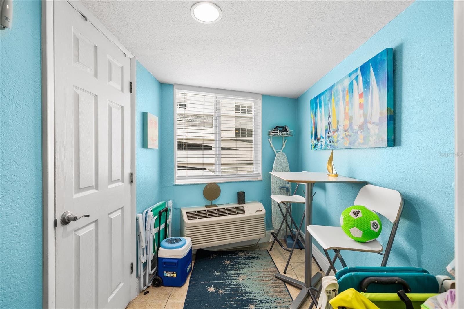 PELICAN POINTE ON CLEARWATER BEACH CONDO - Residential