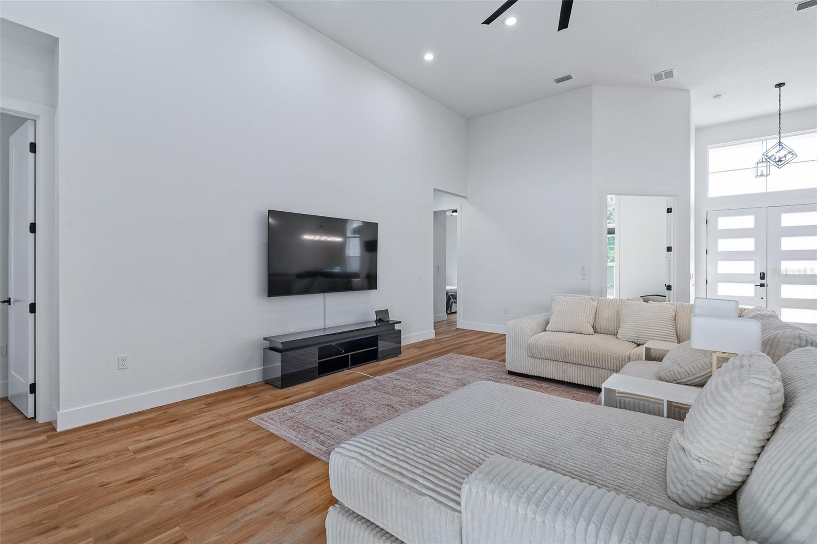 PALM COAST SEC 07 - Residential Lease