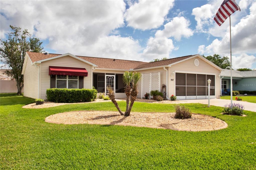 Photo of 807 Camino Del Rey Drive, The Villages, FL 32159 (MLS # G5110698)