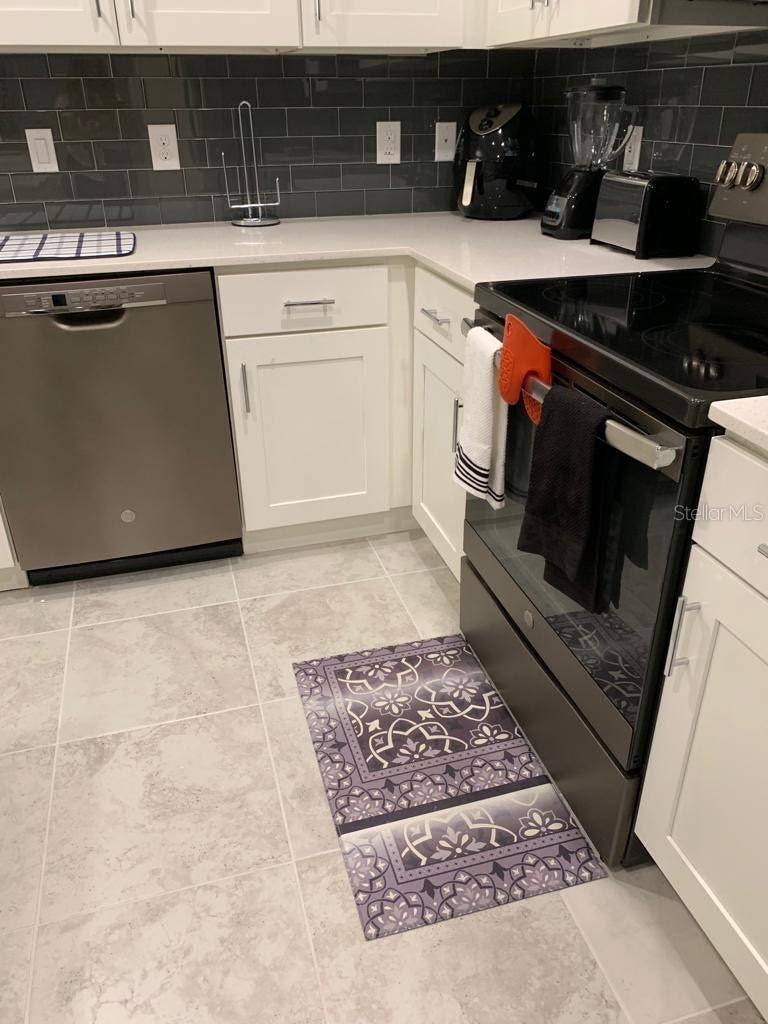 THE TERRACES AT STOREY LAKE CONDO 2 PH 5 - Residential Lease