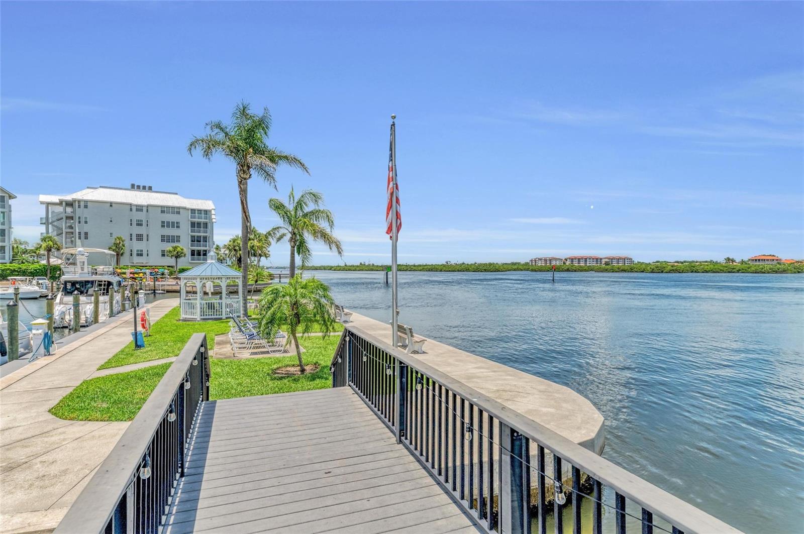 HARBOR TOWERS Y & R - Residential