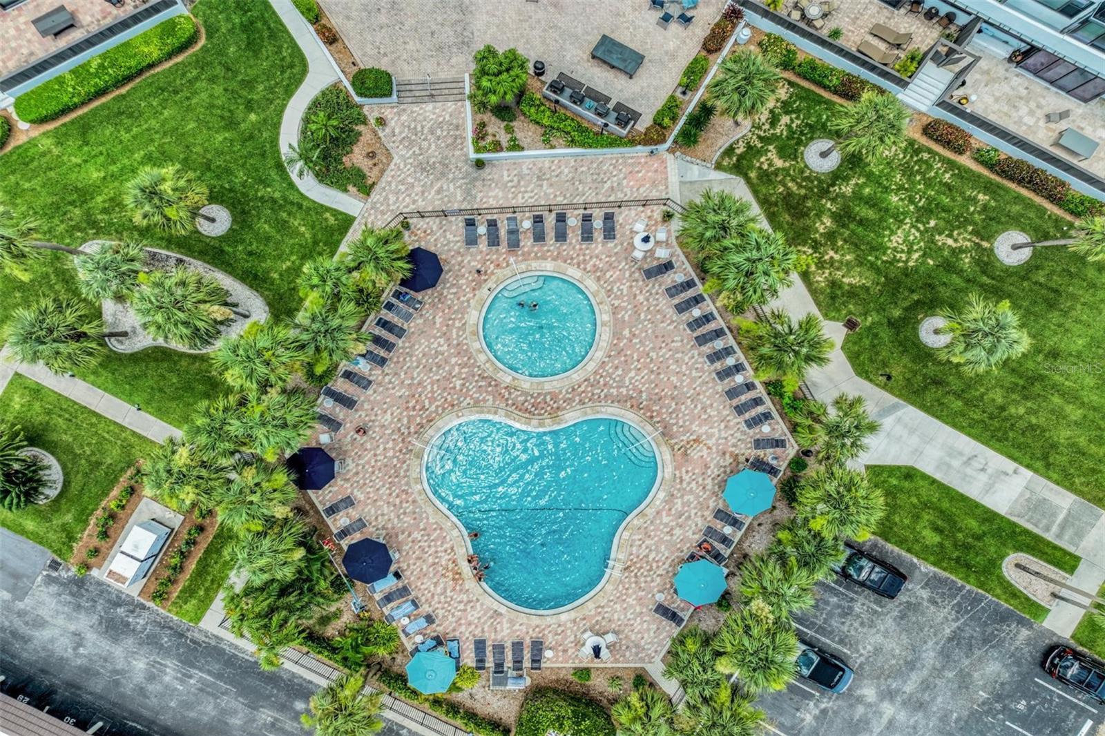 HARBOR TOWERS Y & R - Residential