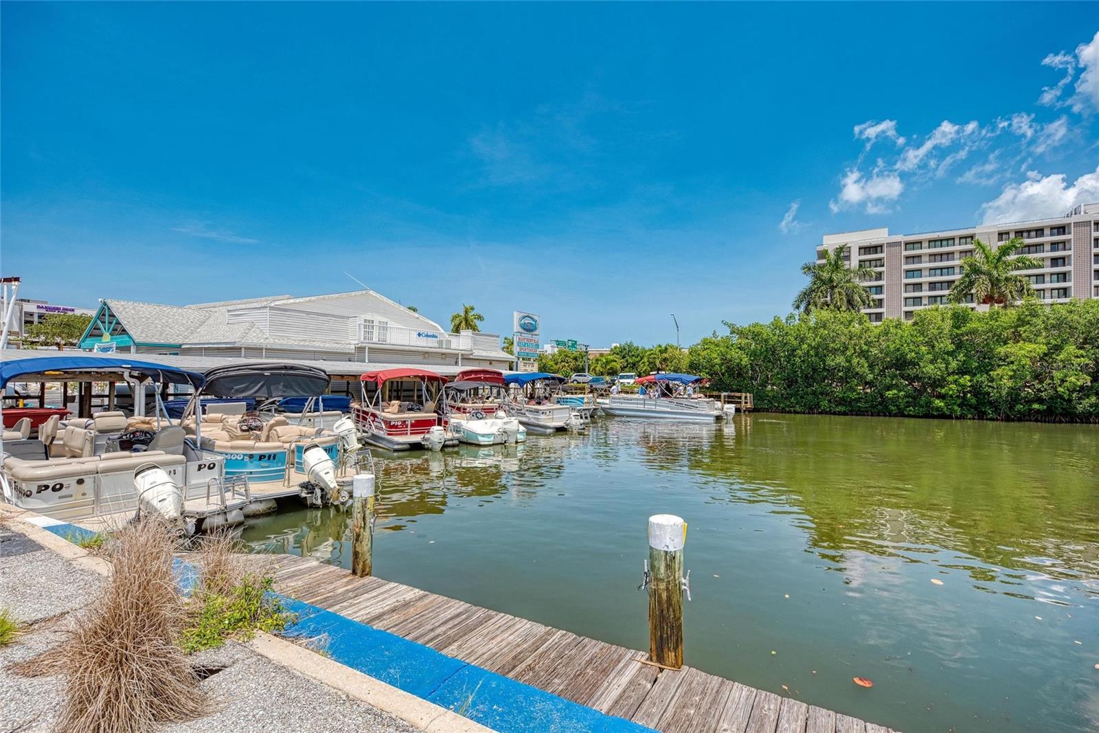 HARBOR TOWERS Y & R - Residential