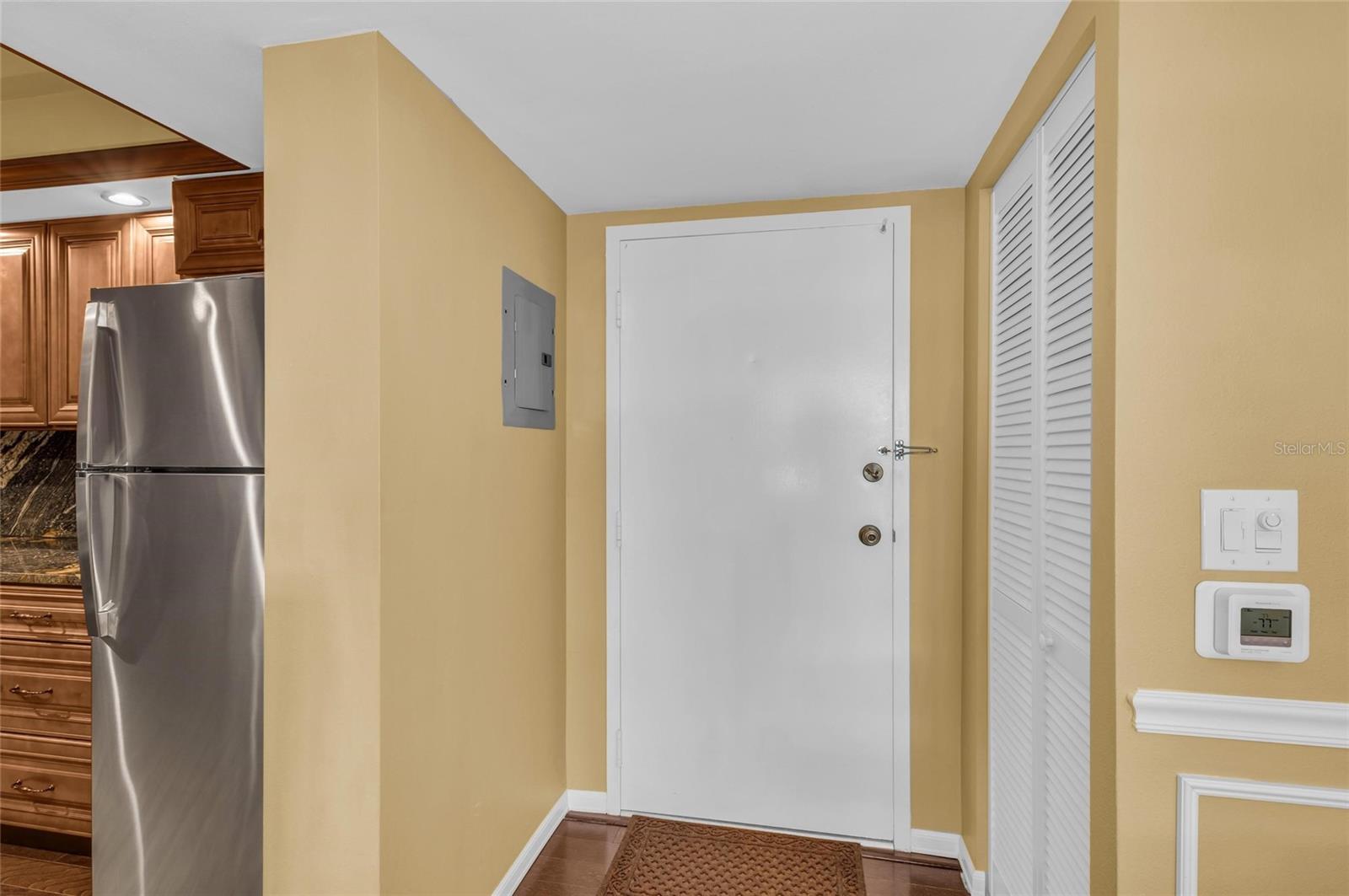 HARBOR TOWERS Y & R - Residential
