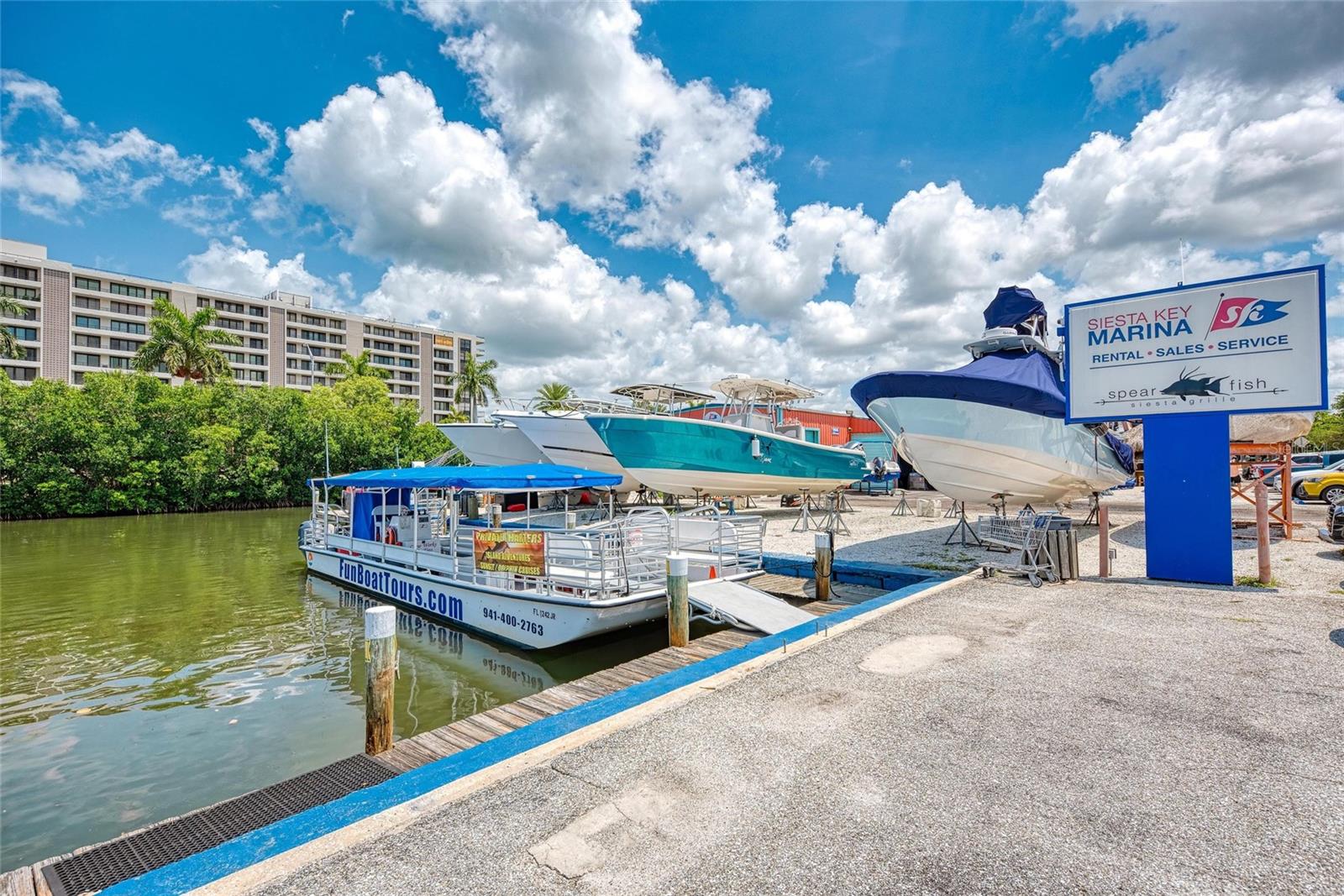 HARBOR TOWERS Y & R - Residential