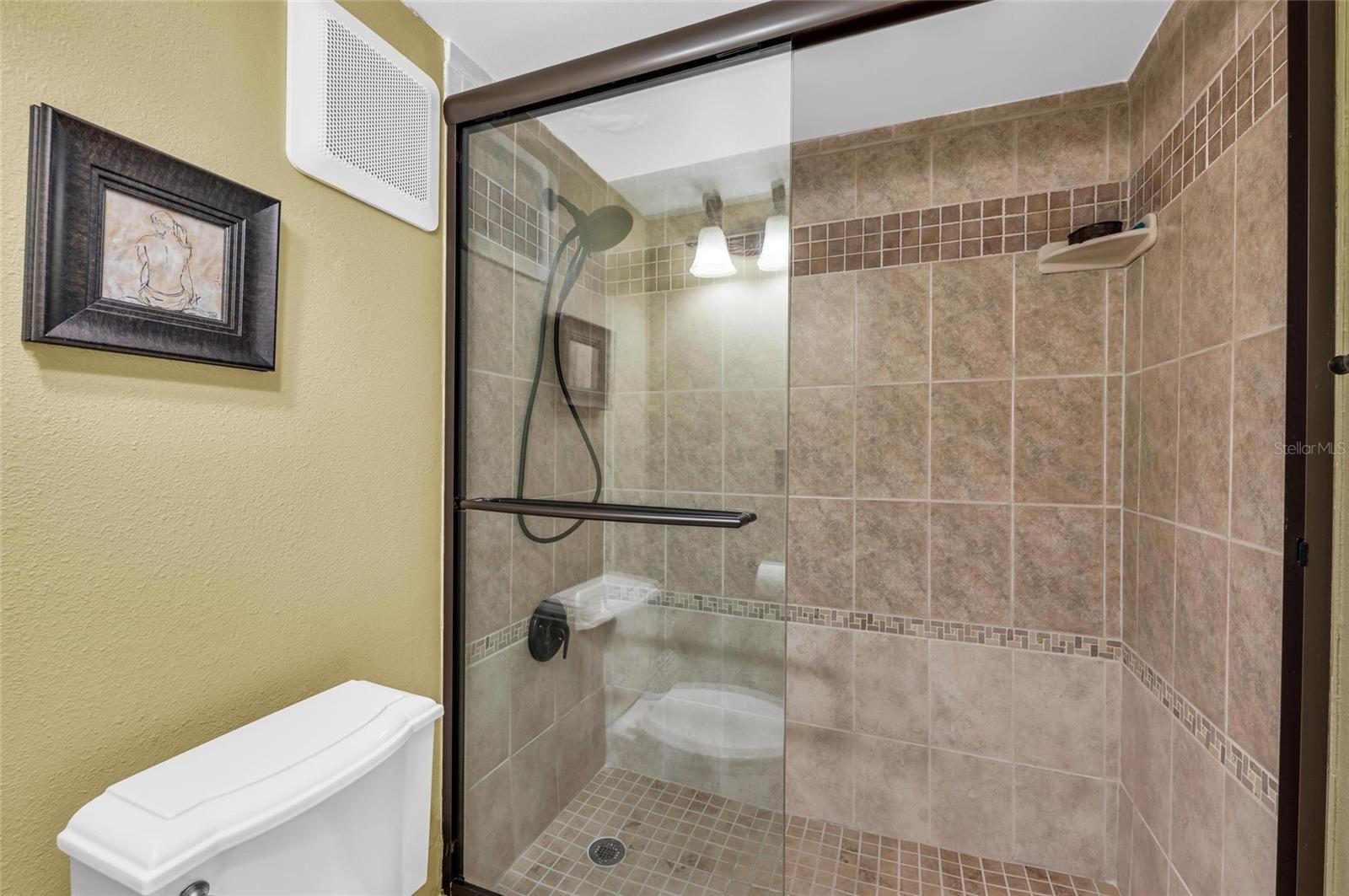HARBOR TOWERS Y & R - Residential