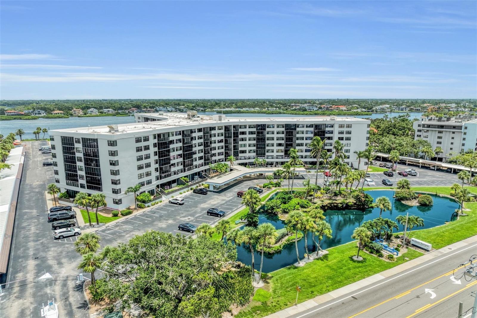 HARBOR TOWERS Y & R - Residential