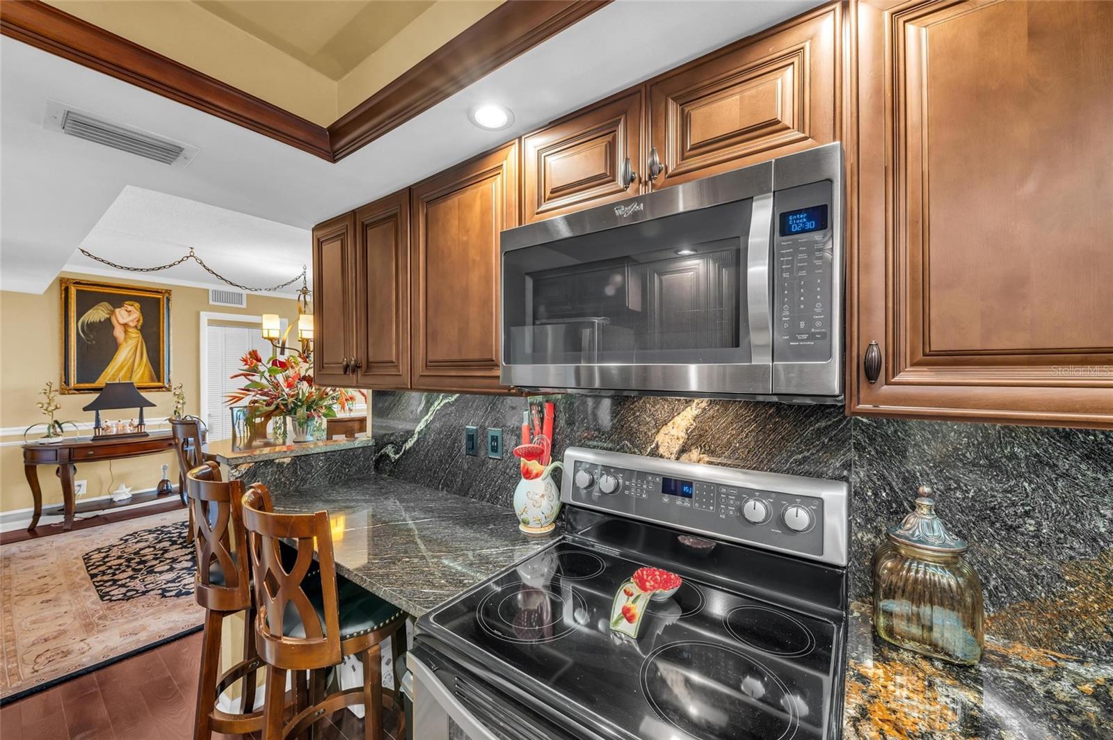 HARBOR TOWERS Y & R - Residential