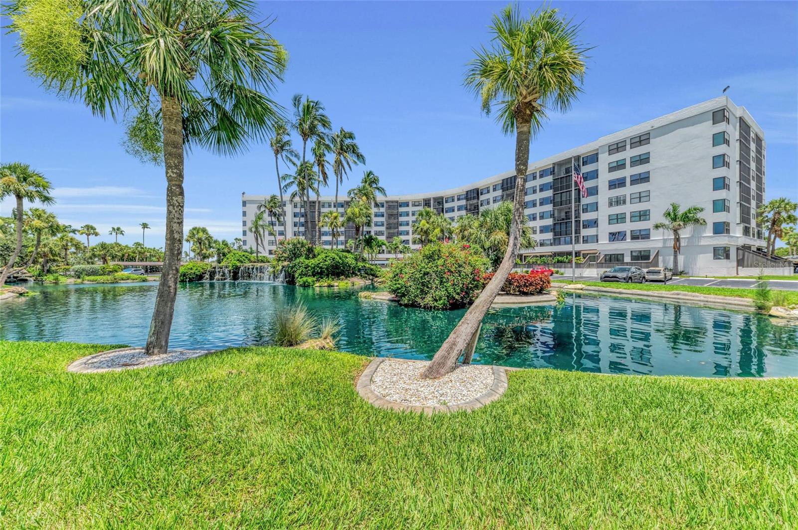 HARBOR TOWERS Y & R - Residential